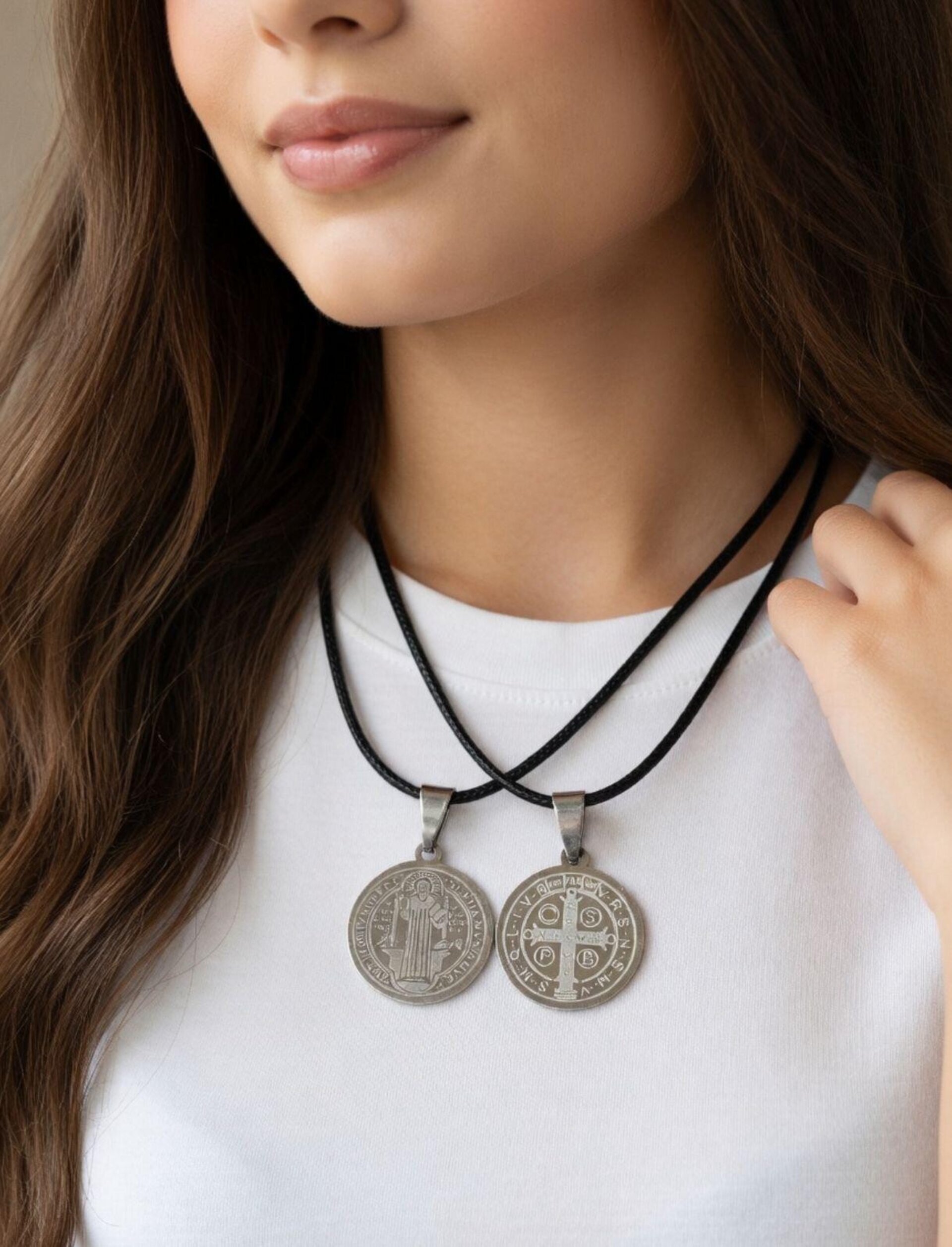 Collar medalla San Benito(acero inoxidable) - 1