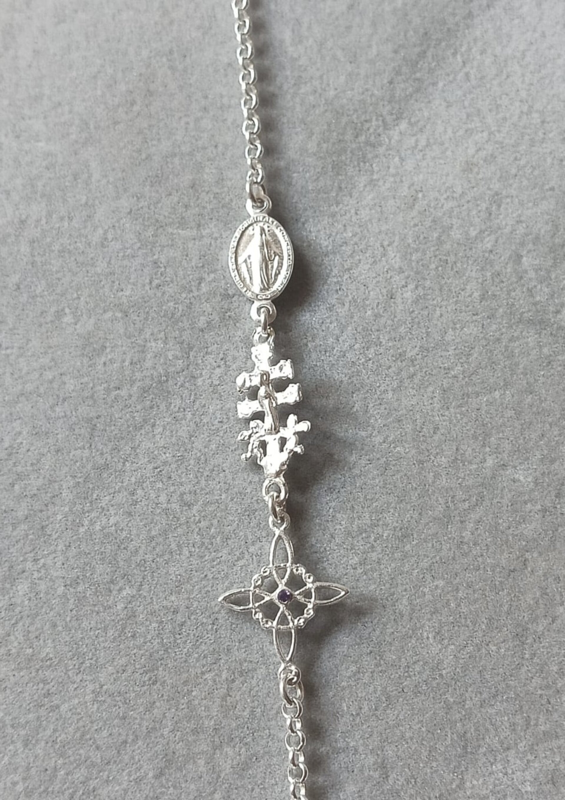 pulsera triple protección San Benito, cruz de caravaca y nudo de bruja - 7