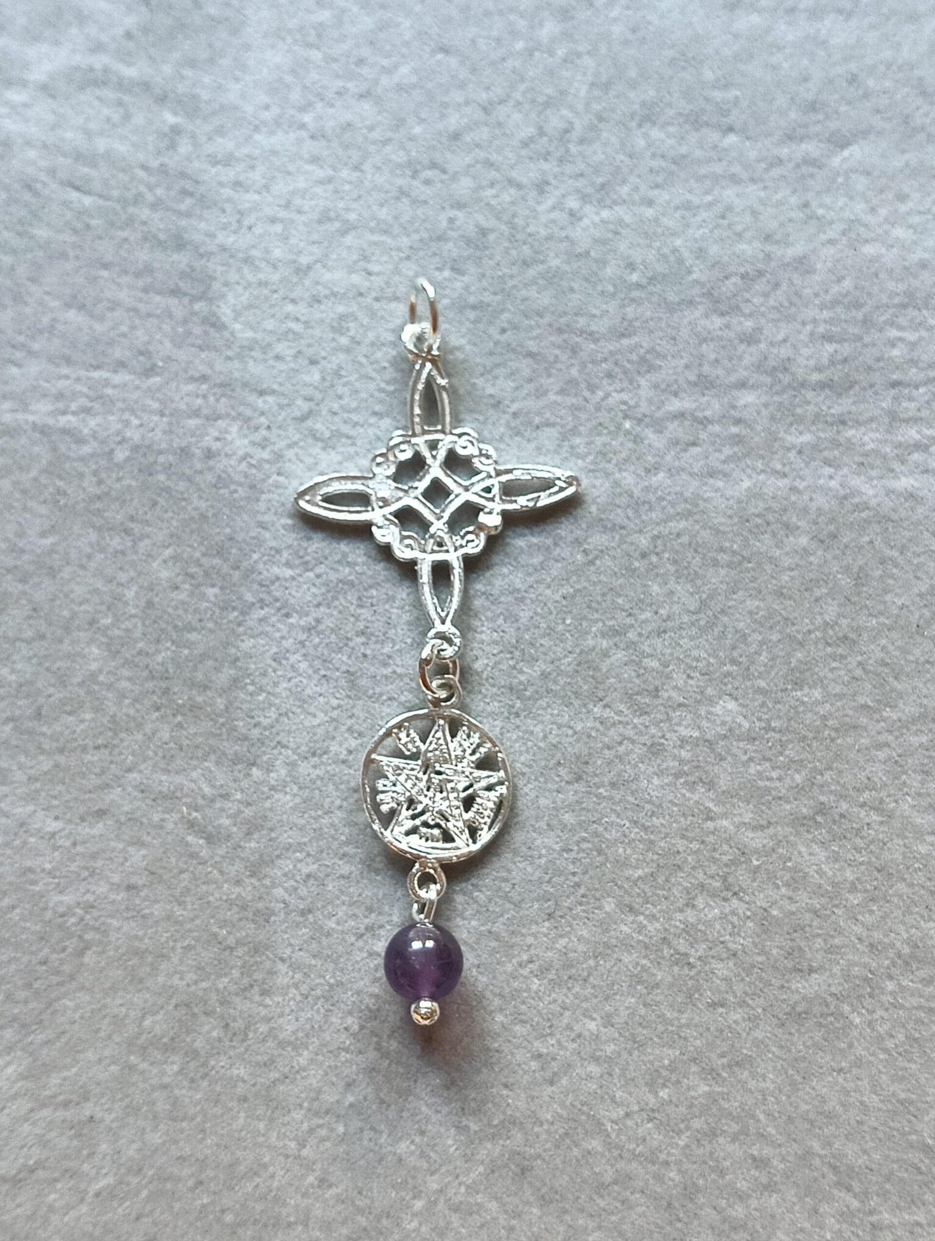 colgante doble protección nudo de bruja y tetragramaton con coral o amatista - 5