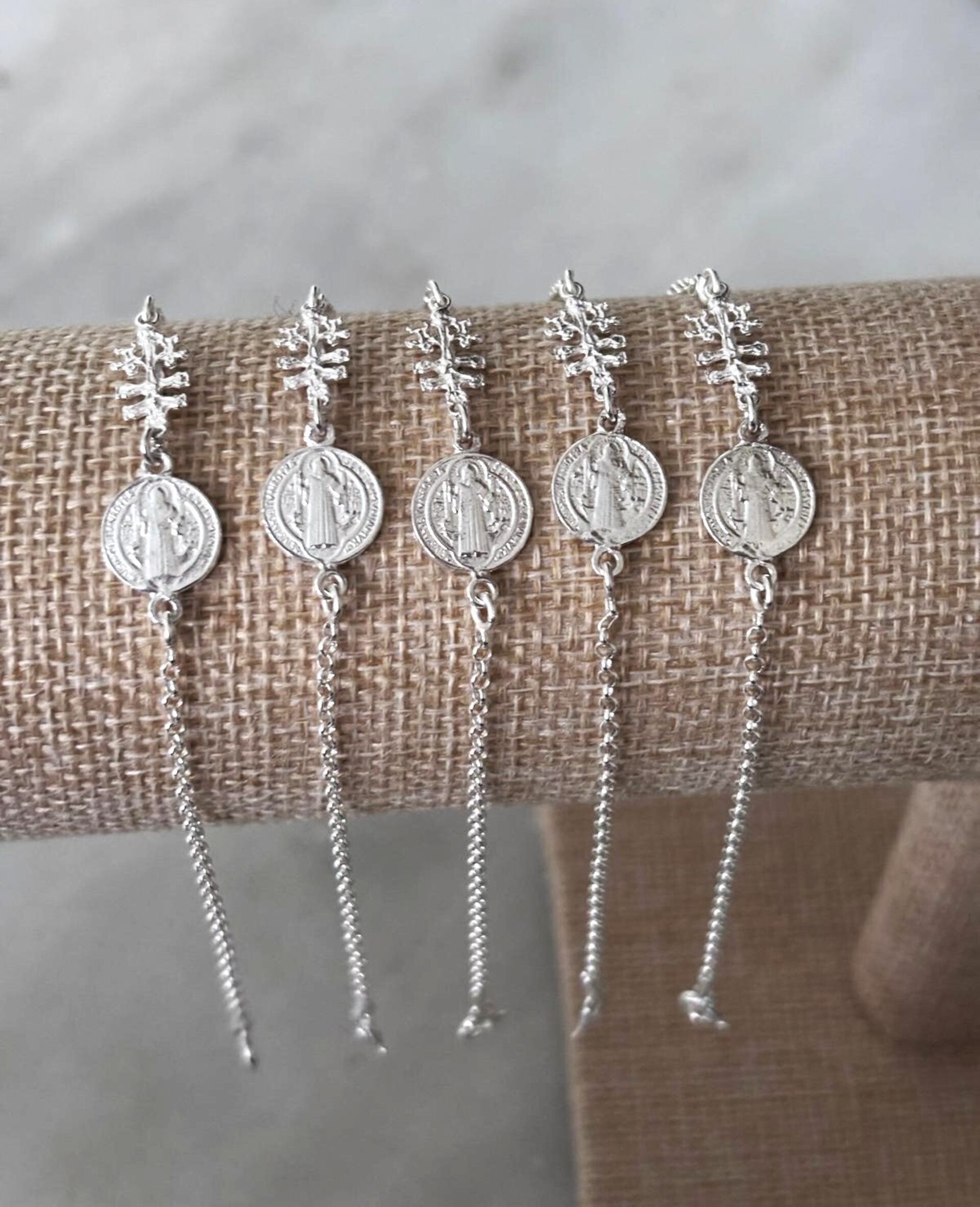 pulsera cruz de caravaca y San Benito - 3