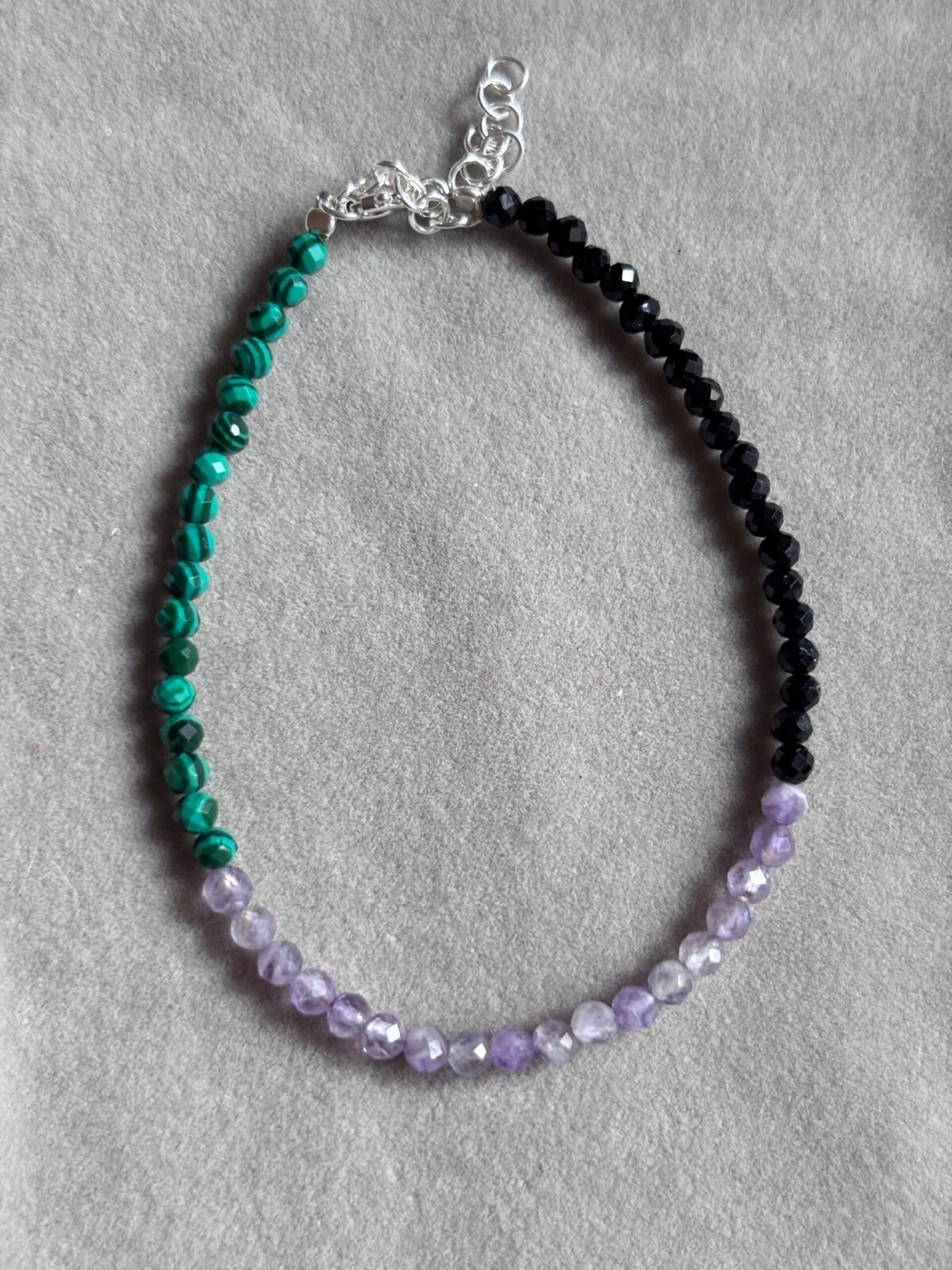 pulsera amatista, turmalina y malaquita facetada - 1
