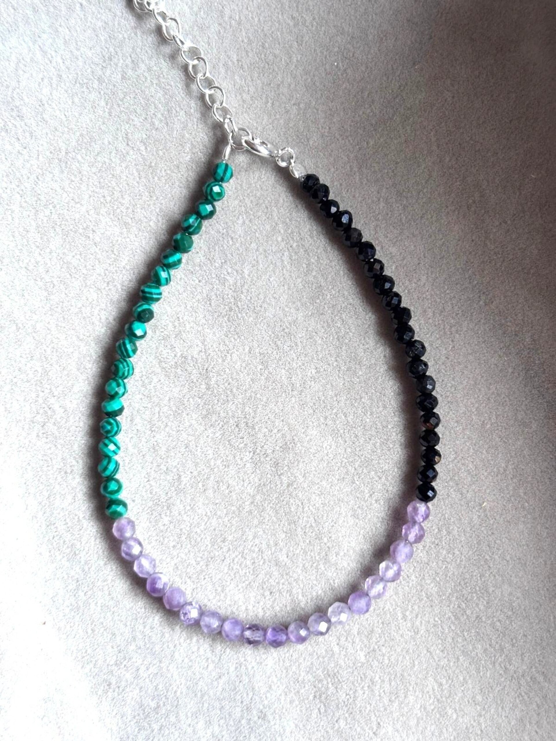 pulsera amatista, turmalina y malaquita facetada - 3