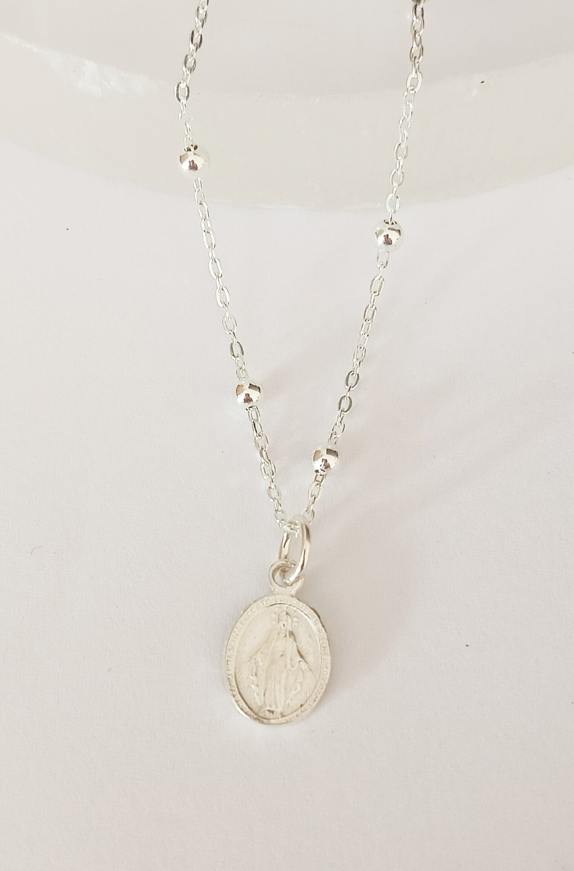 Collar bolitas virgen de la milagrosa - 3