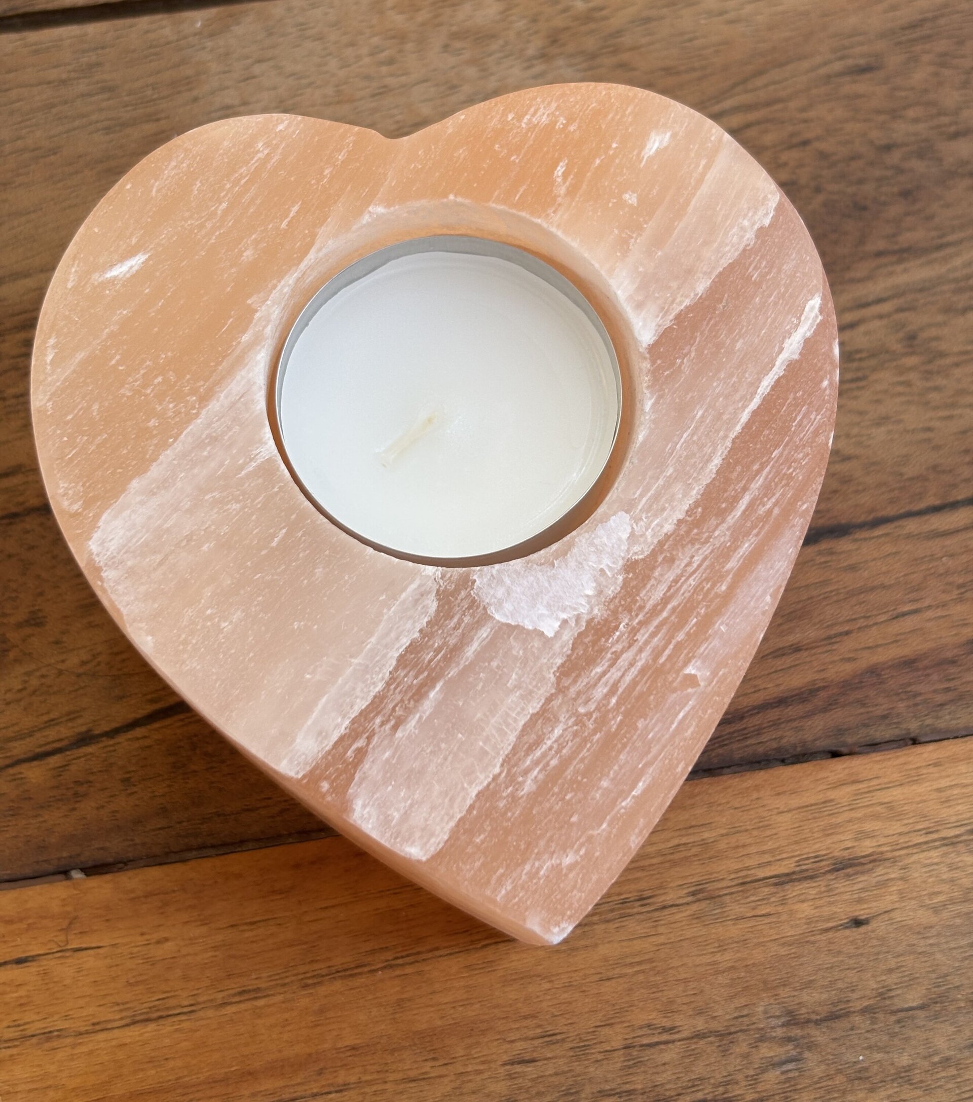 cargador energético en forma de vela corazón de selenita 9cm aprox - 1