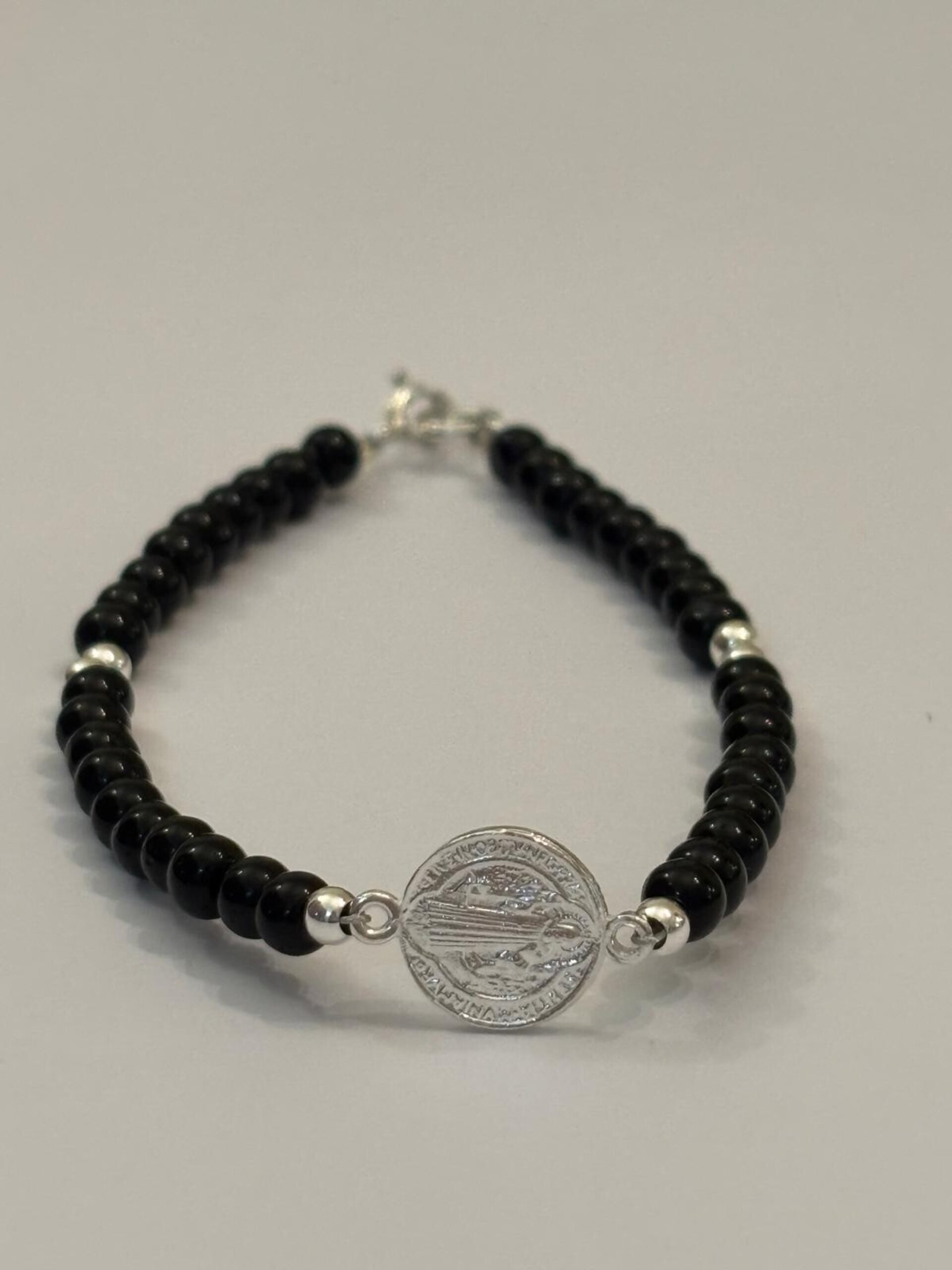 pulsera turmalina y medalla San Benito - 4