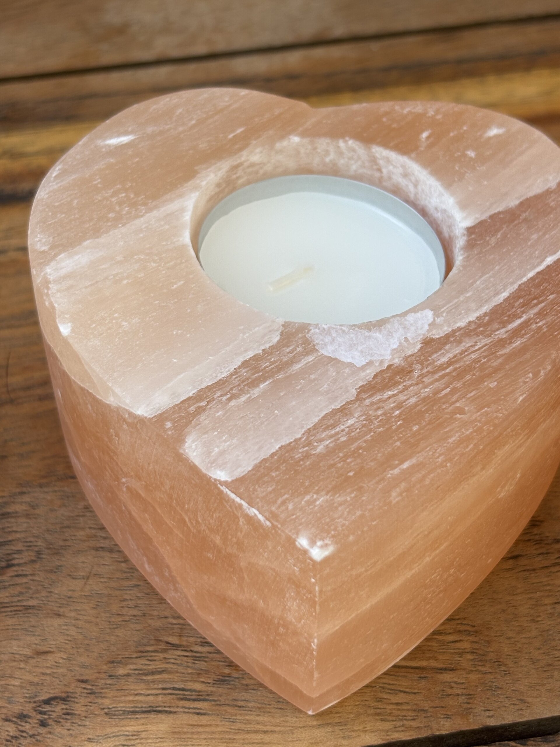 cargador energético en forma de vela corazón de selenita 9cm aprox - 4