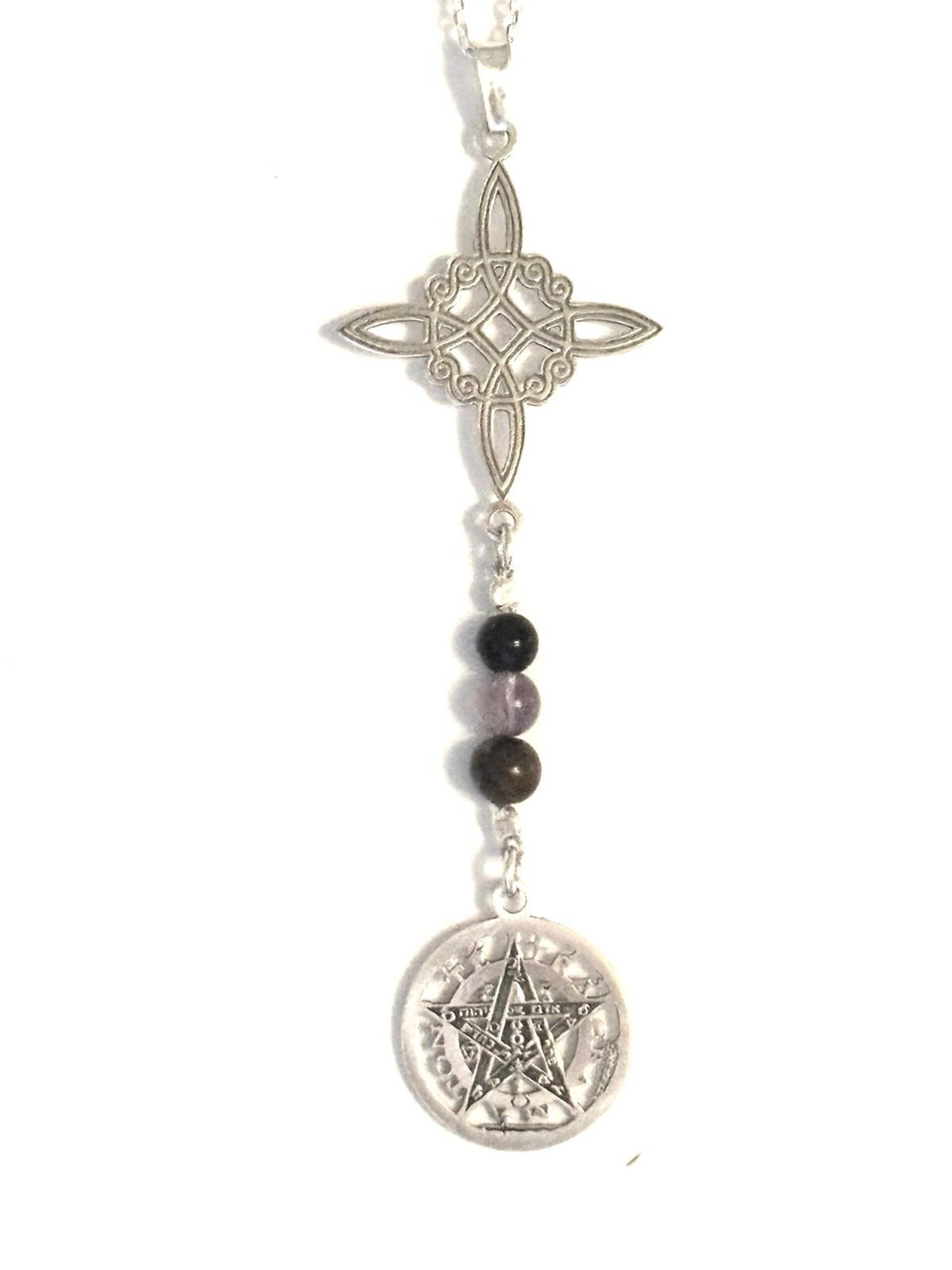 collar doble protección nudo de bruja y Tetragrámaton con tres piedras - 1