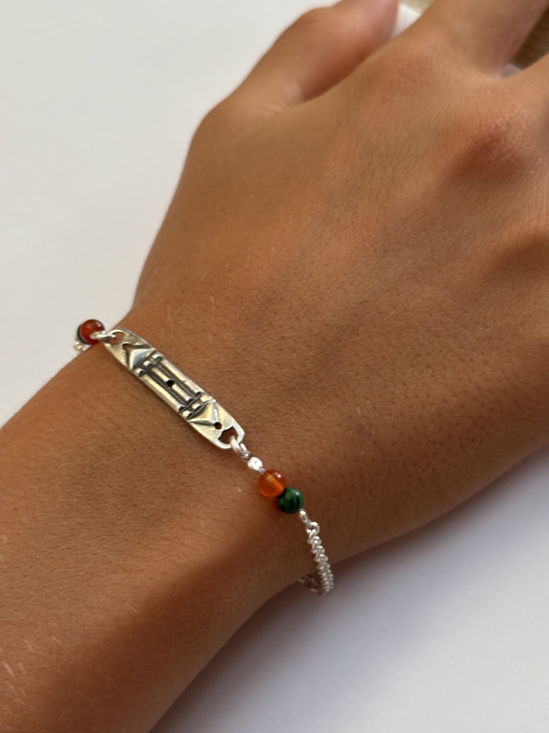 PULSERA ATLANTE CON PIEDRA DE MALAQUITA Y CORNALINA - 5