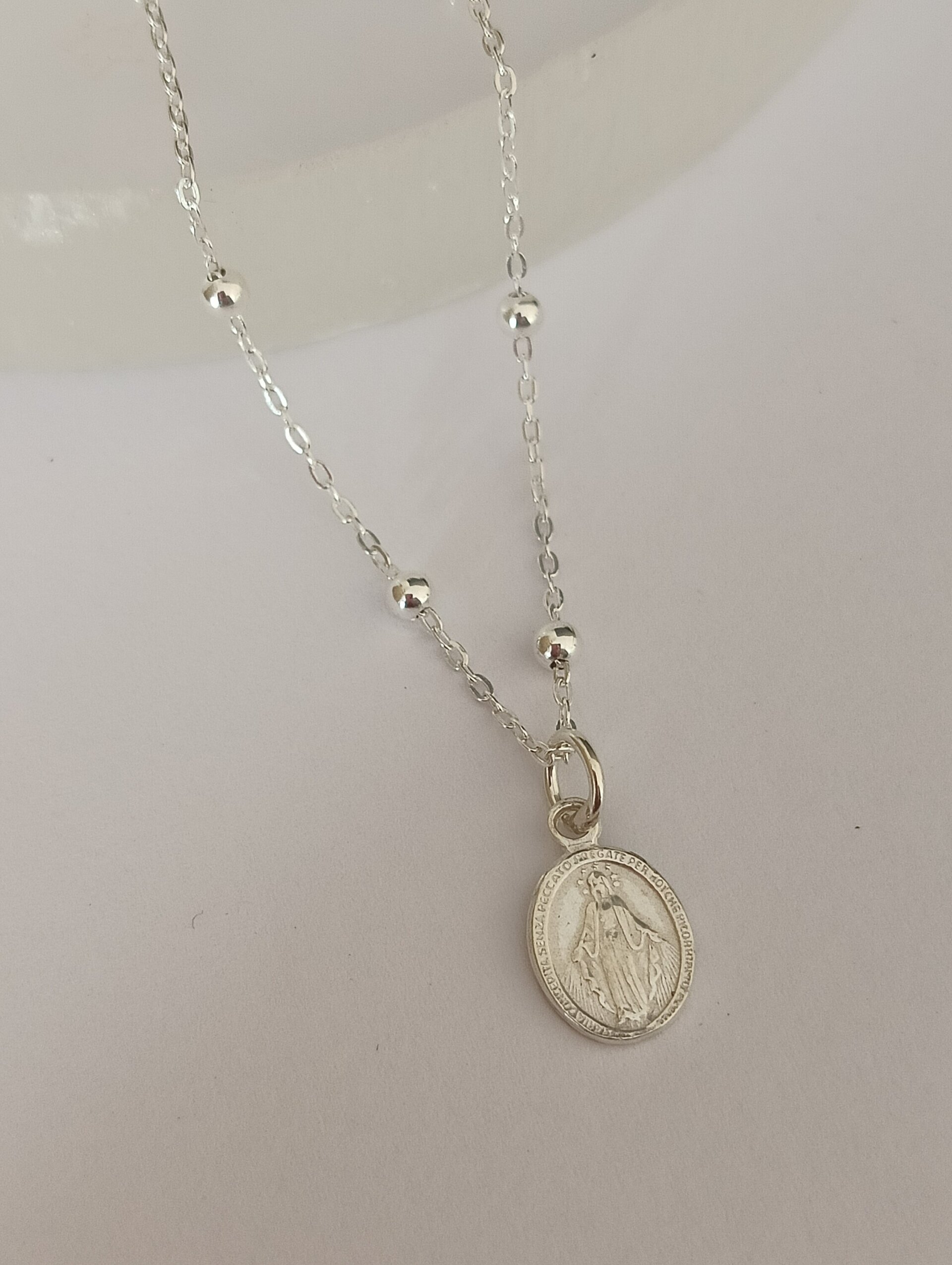 Collar bolitas virgen de la milagrosa - 5