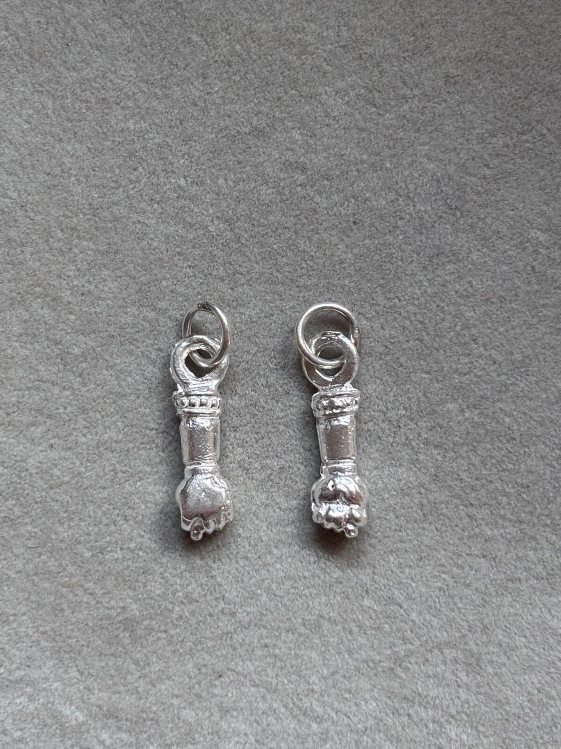 colgante puño de higa - 3