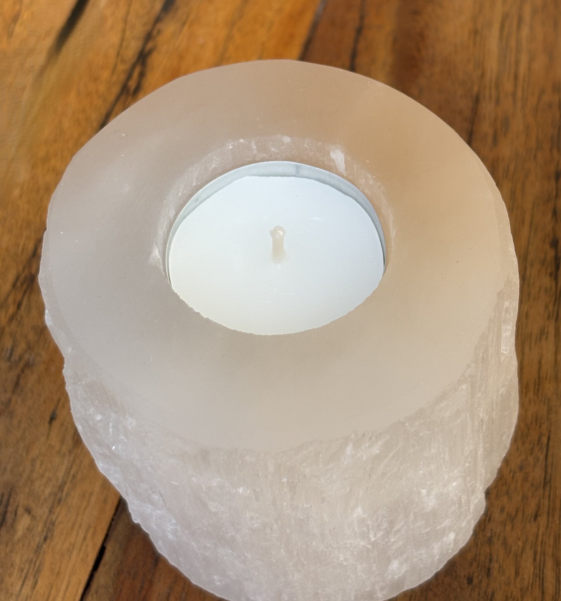 cargador energético en forma de vela de selenita 8cm aprox - 1