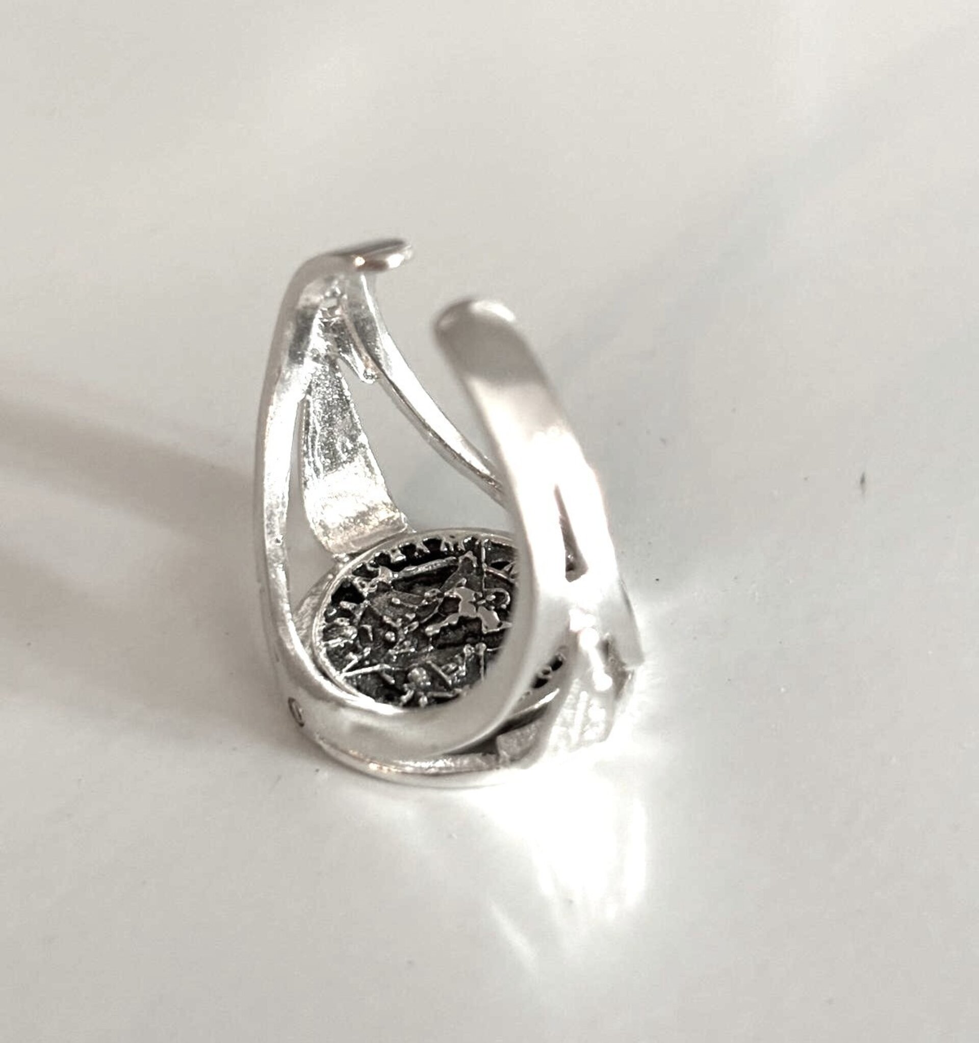 Anillo giratorio nudo de bruja y tetragrámaton - 5