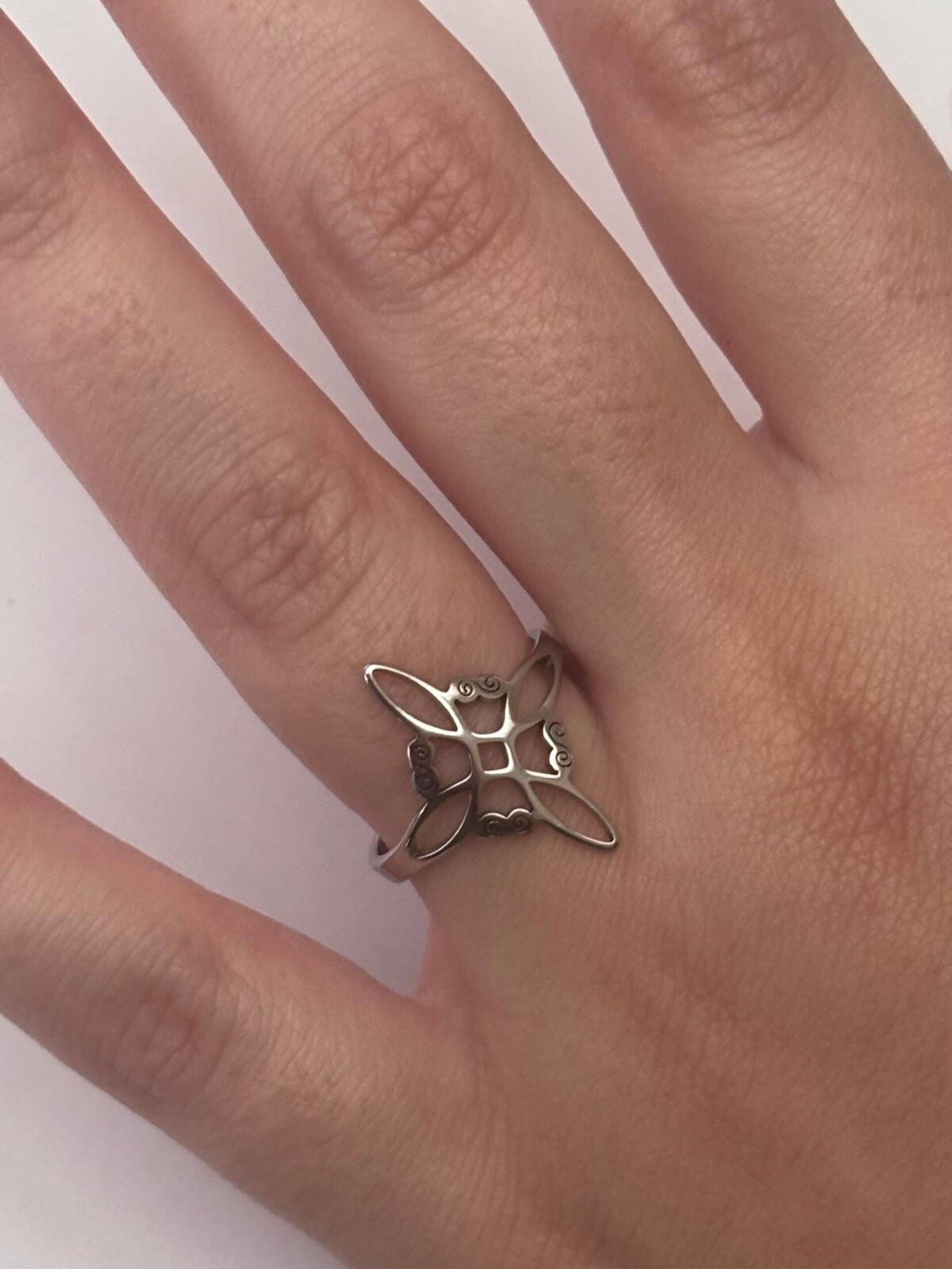 anillo ajustable nudo de bruja - 5