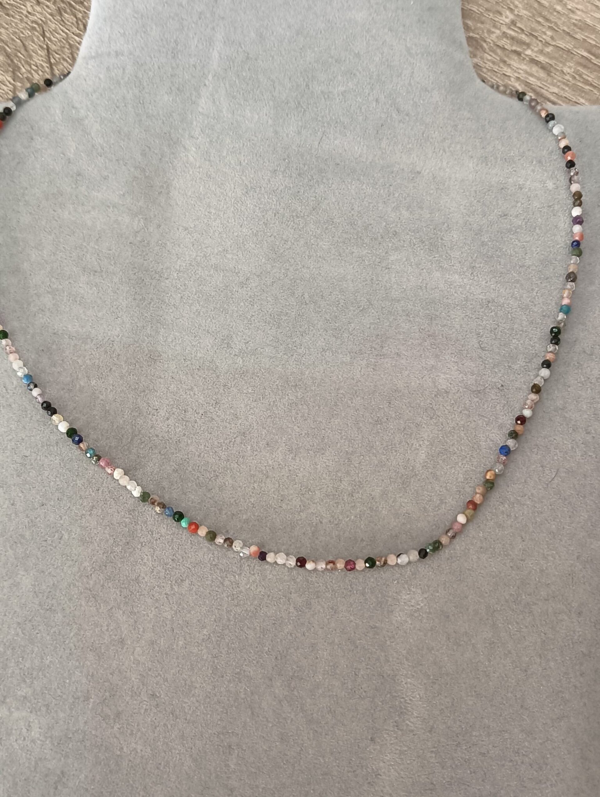 collar piedras naturales variadas - 3