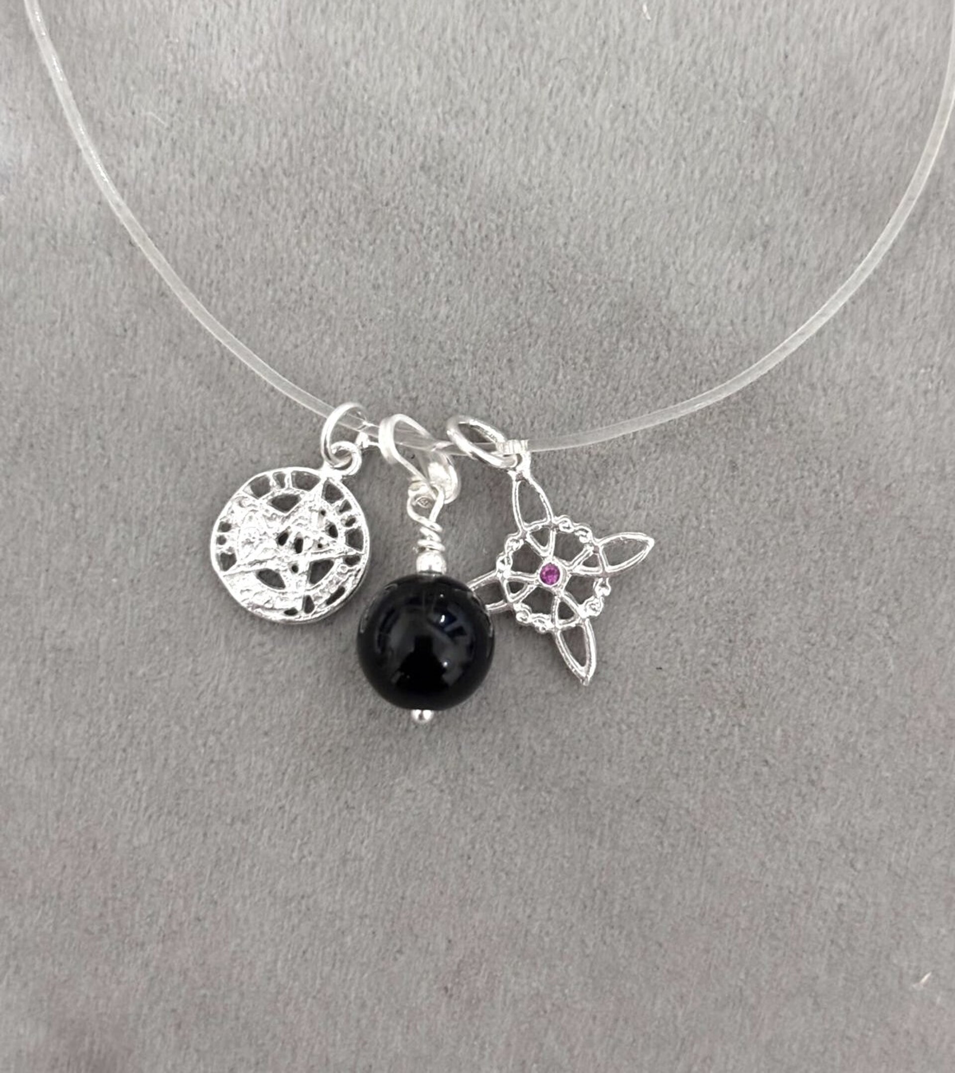 collar triple protección /escudo - 2