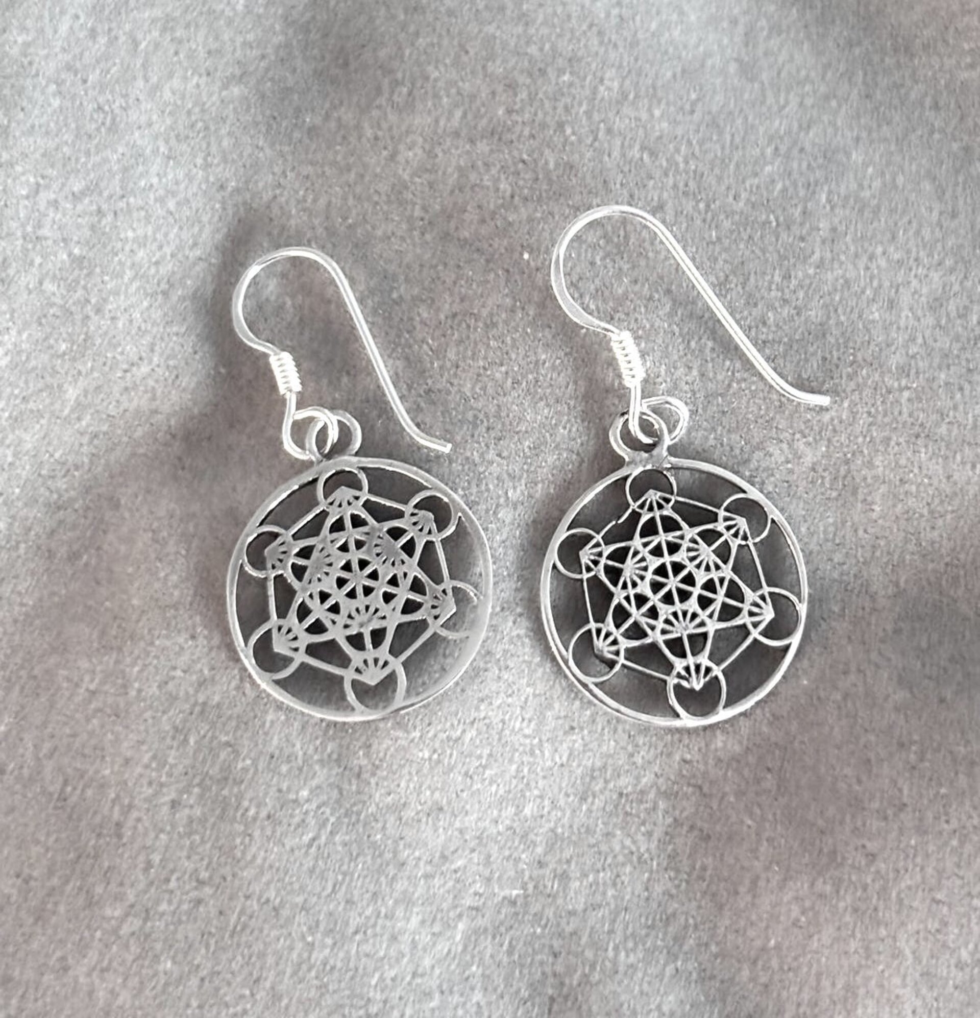 Pendientes tetragrámaton - 5