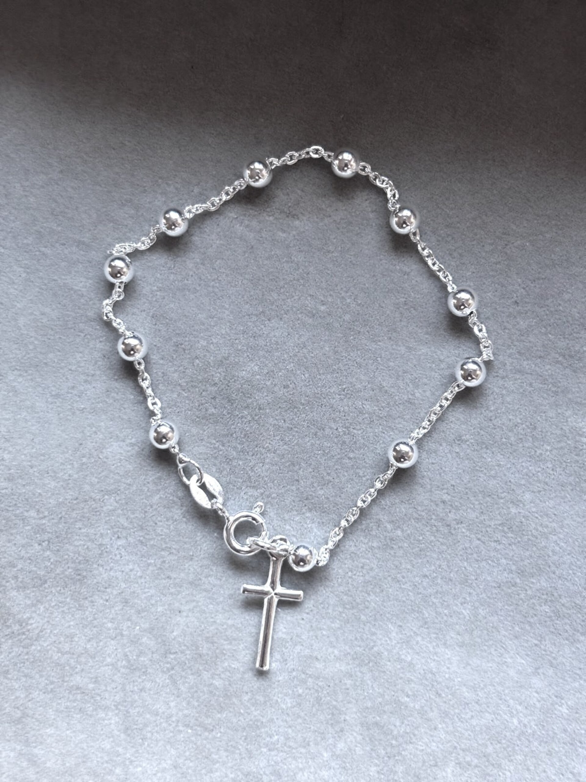 pulsera bolitas y cruz - 7