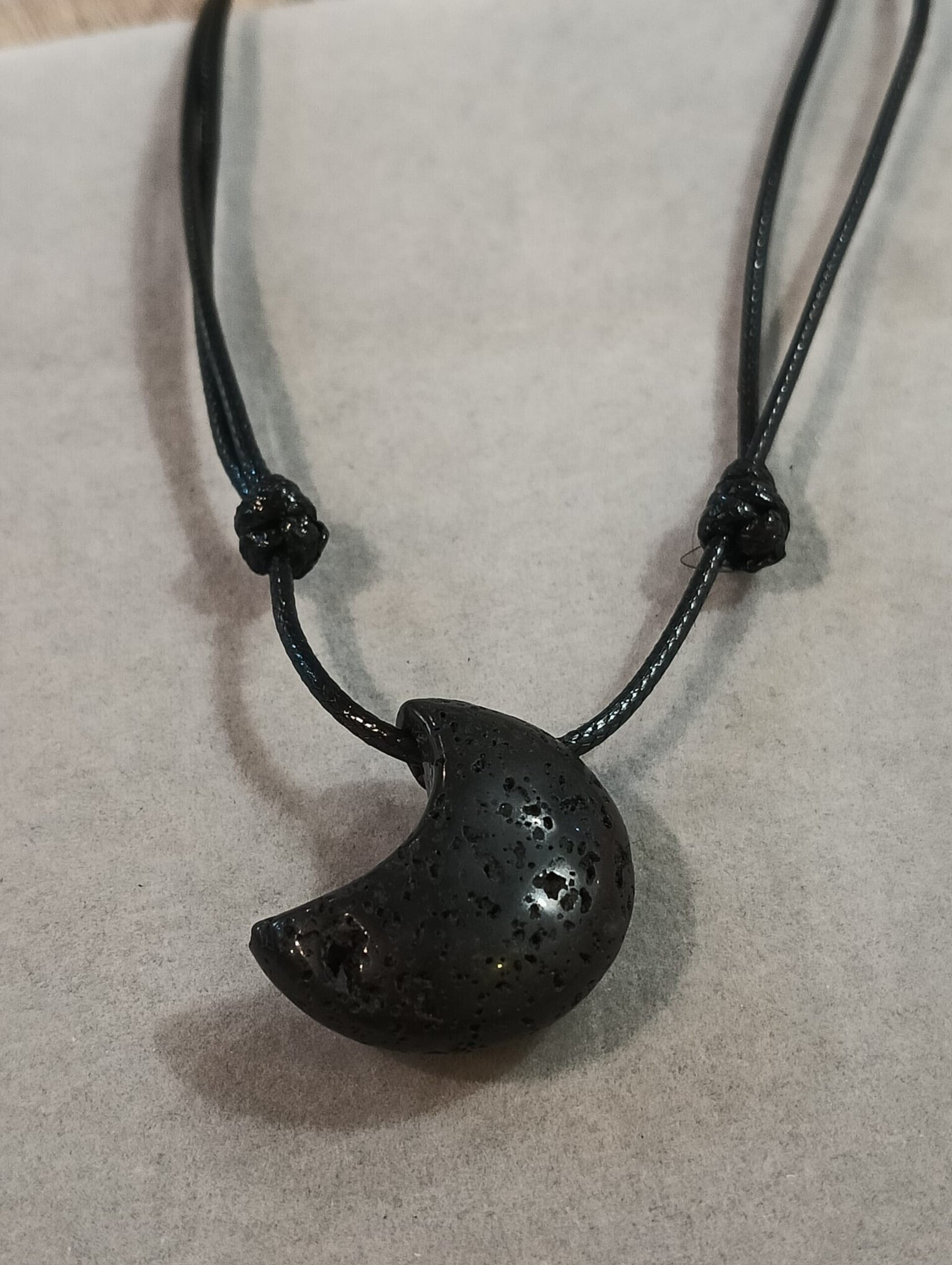 Collar ajustable piedra natural  de lava - 2