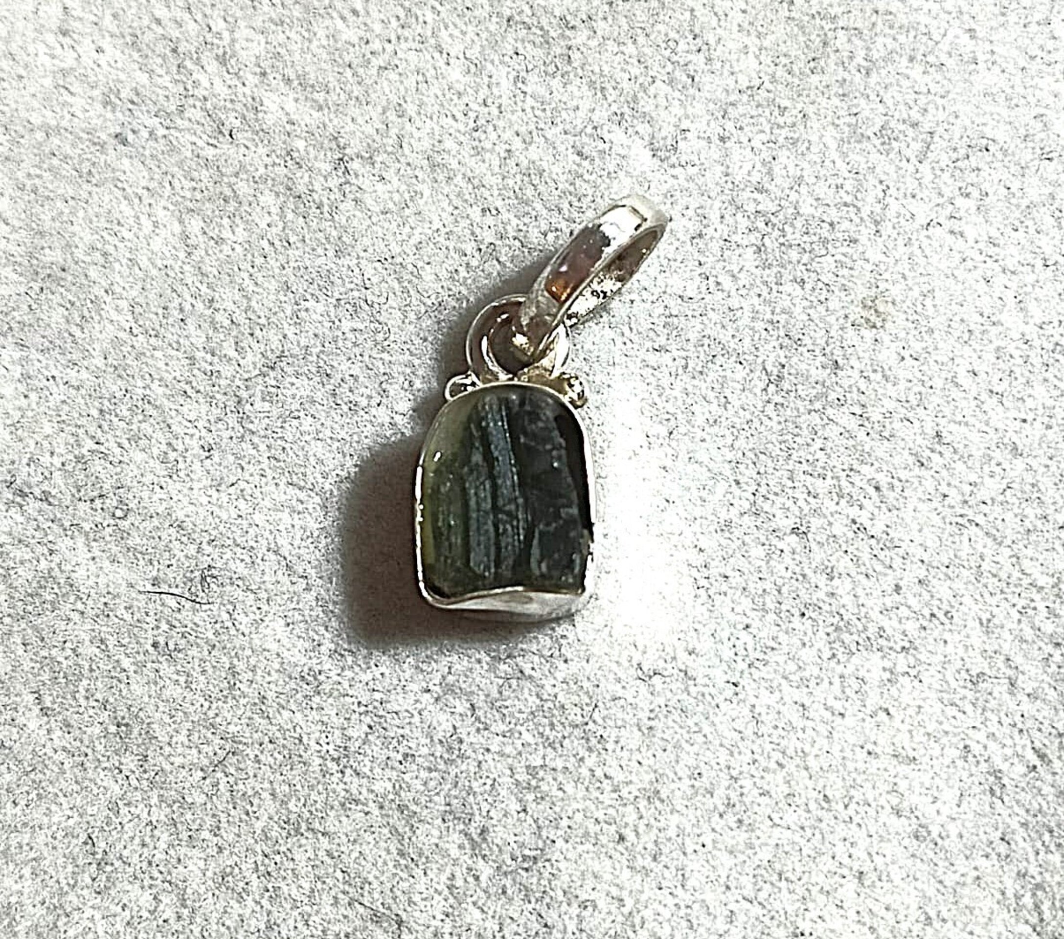 Colgante piedra natural de Moldavita - 2