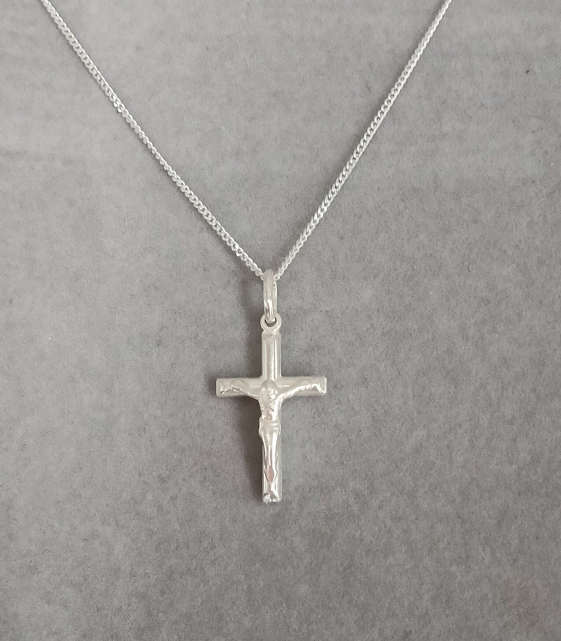 Collar hombre de 50cm con cruz y cristo - 2