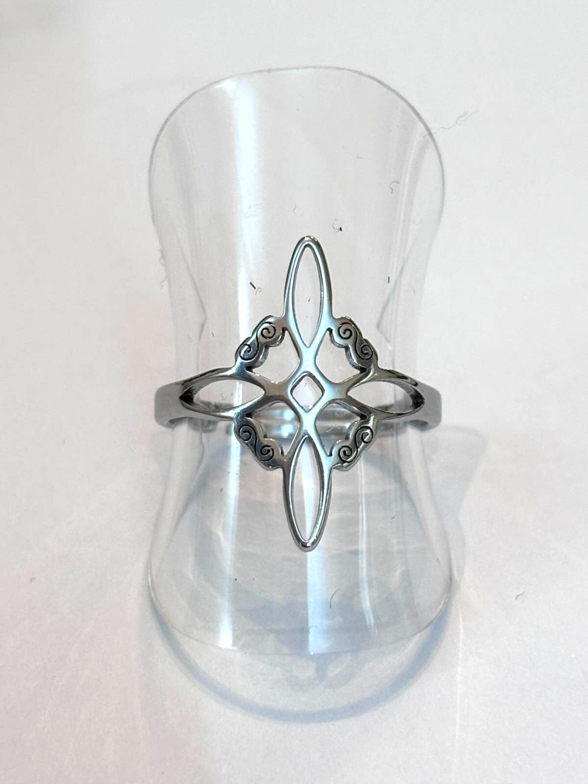 anillo ajustable nudo de bruja - 2