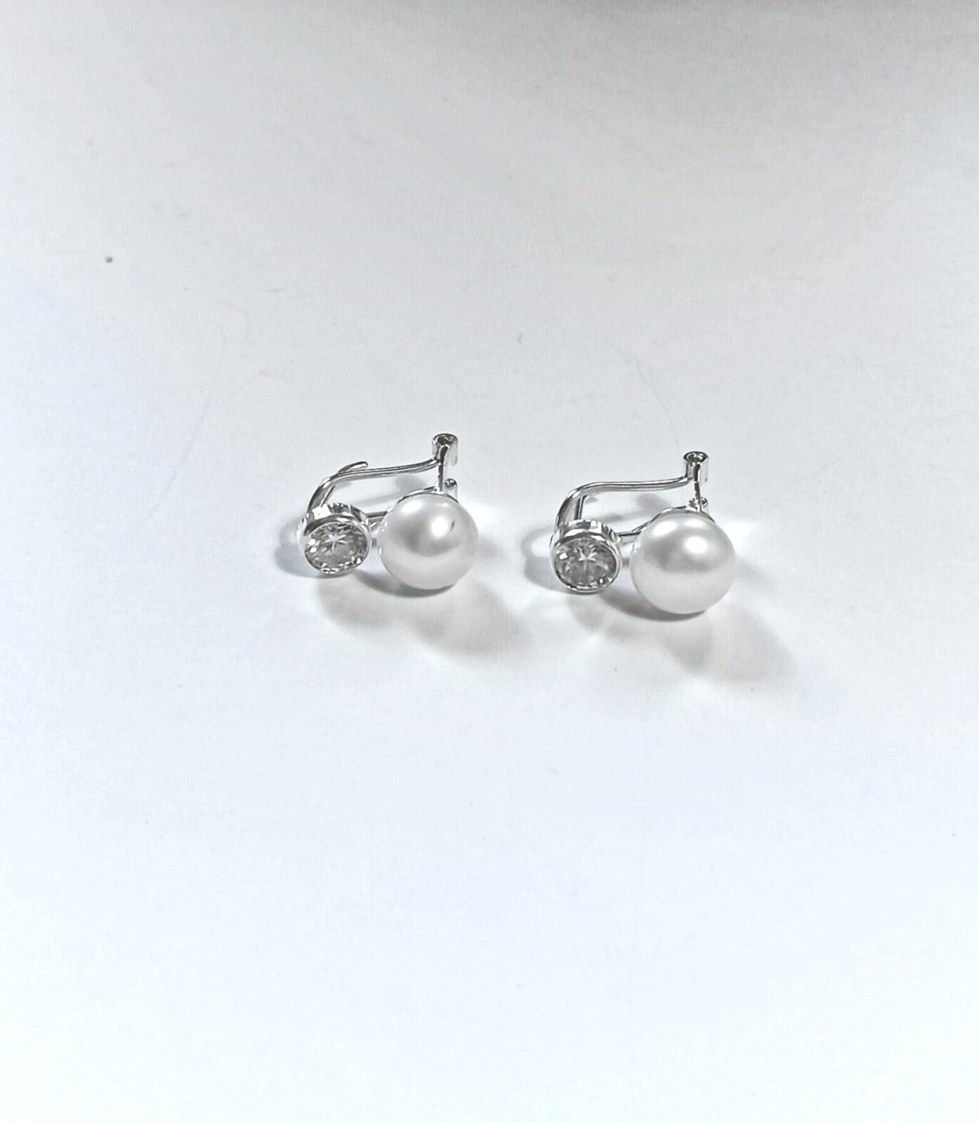 Pendientes perla y circonita omega - 2