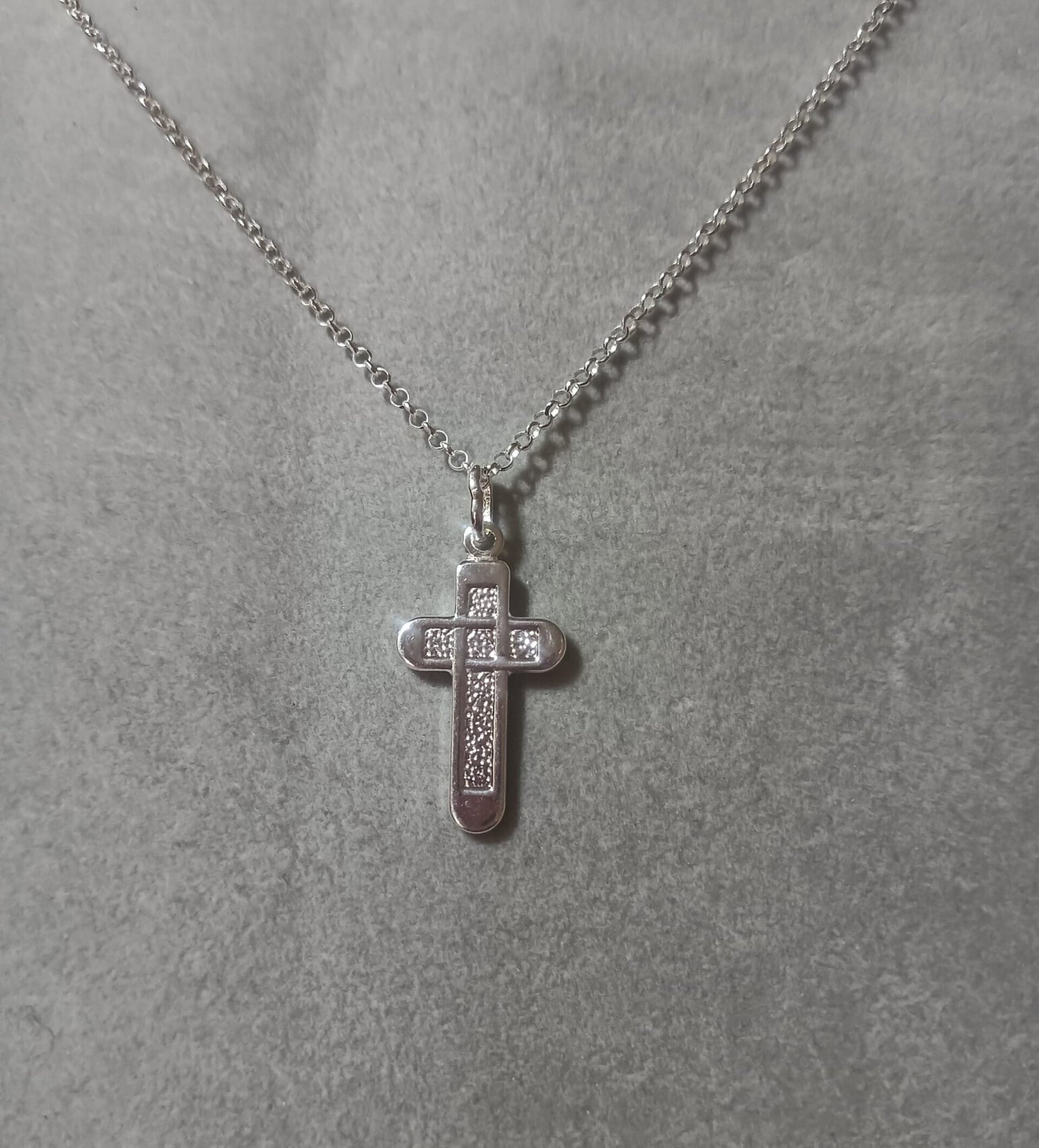 Collar cruz - 2