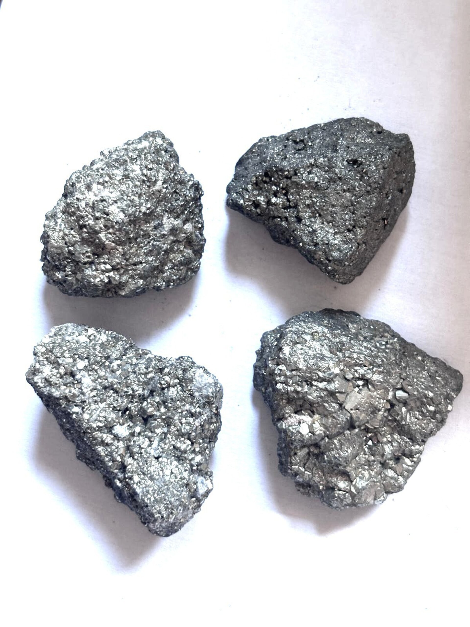 piedra "pirita" natural de 45 a 65 gr aprox - 2