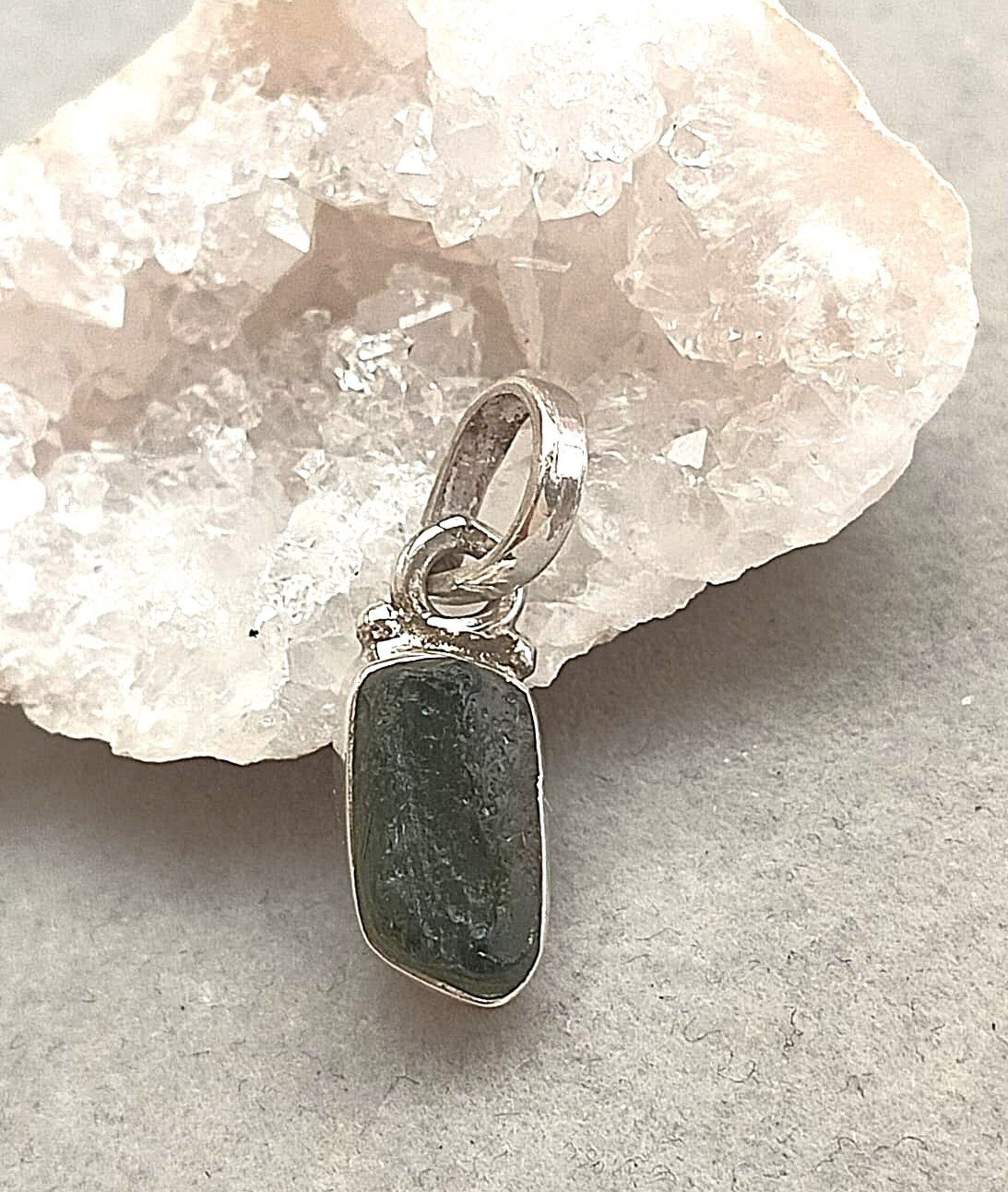 colgante piedra natural de Moldavita - 6