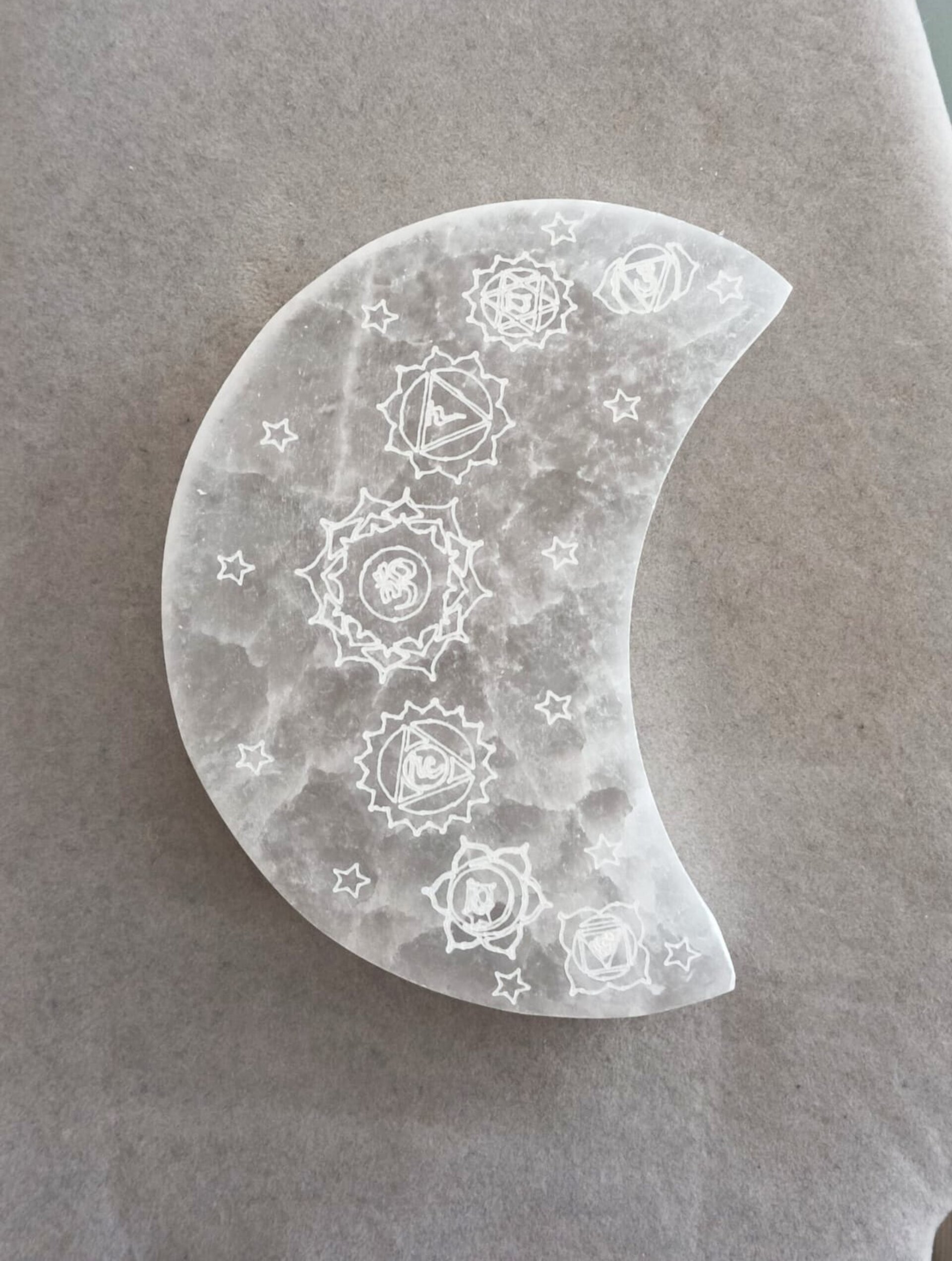 cargador energético de selenita luna 7 chakras - 4