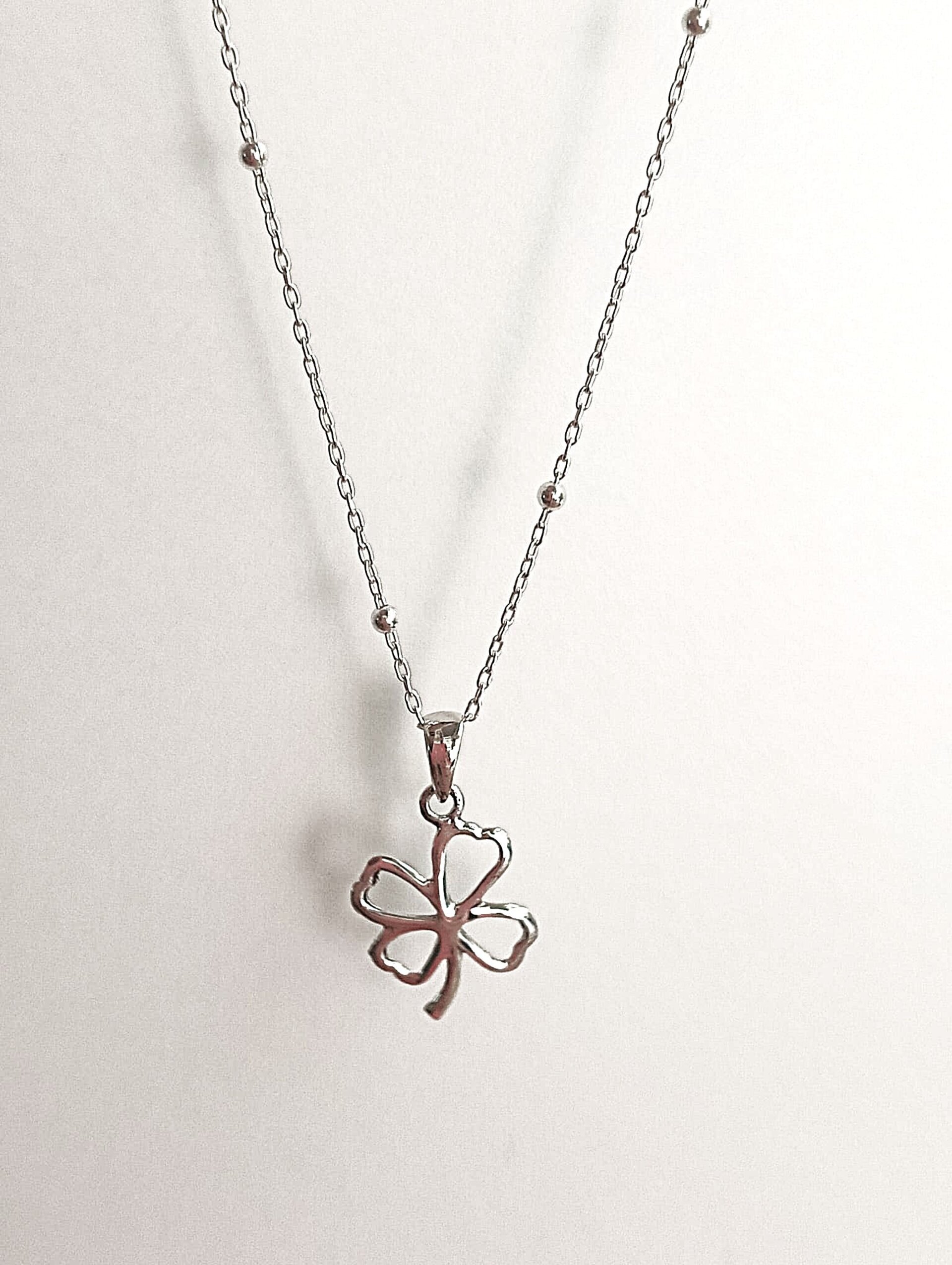 Collar de bolitas trébol de la suerte  4 hojas - 2