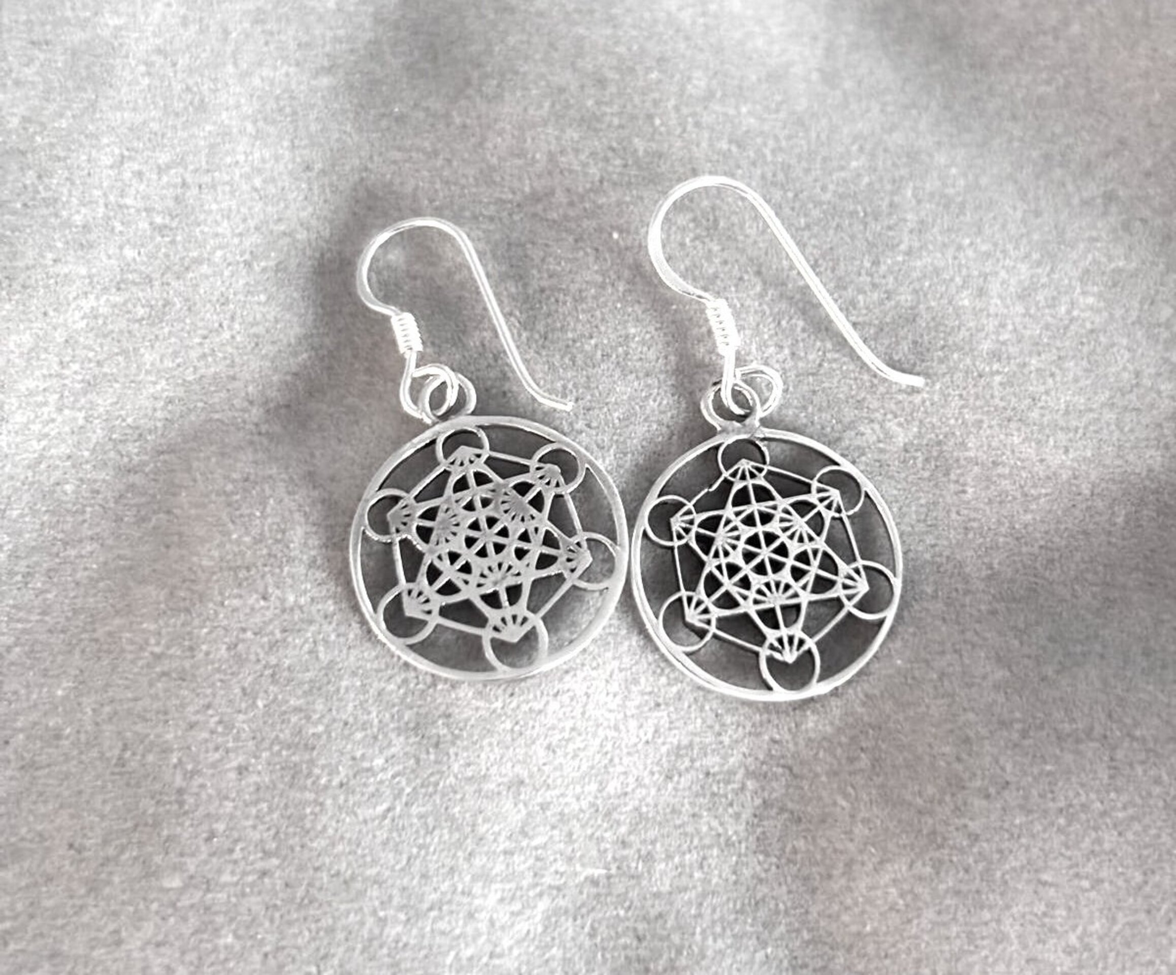 Pendientes tetragrámaton - 3