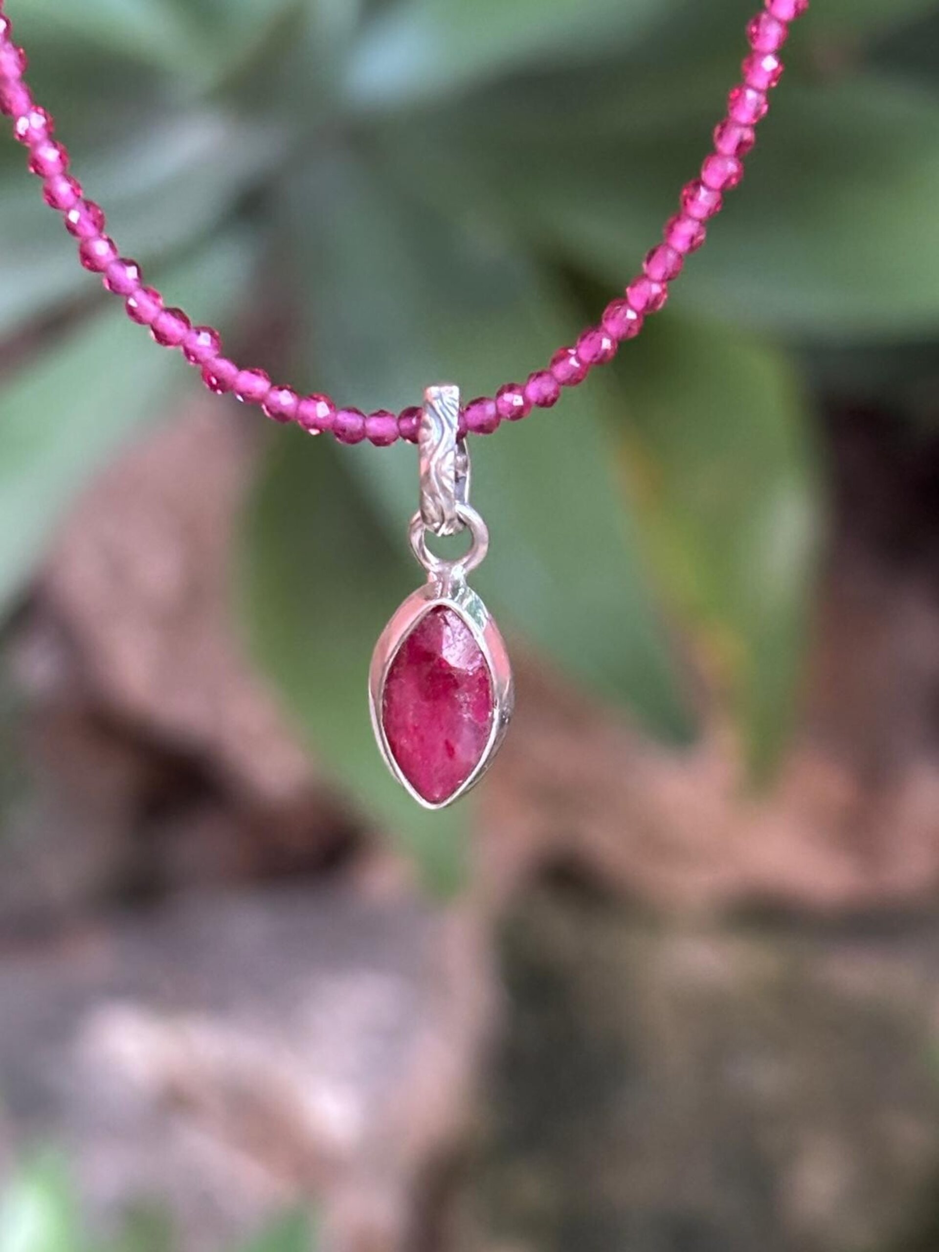 Gargantilla facetada rubí y colgante - 2
