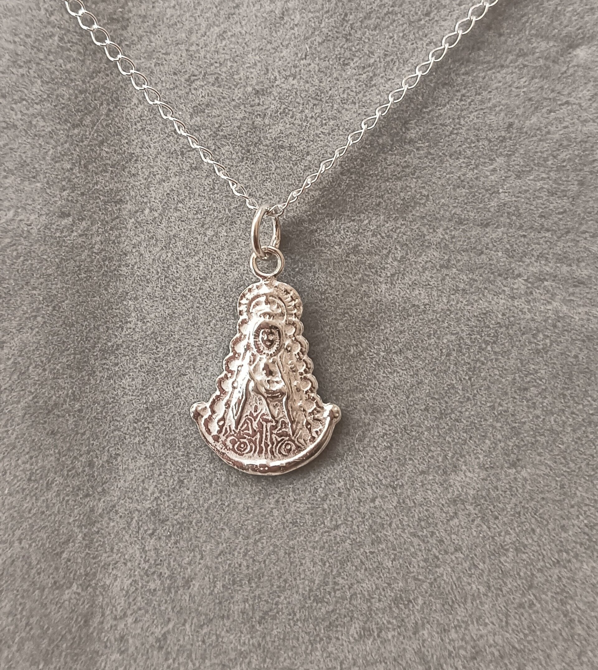 Collar virgen del rocio - 4