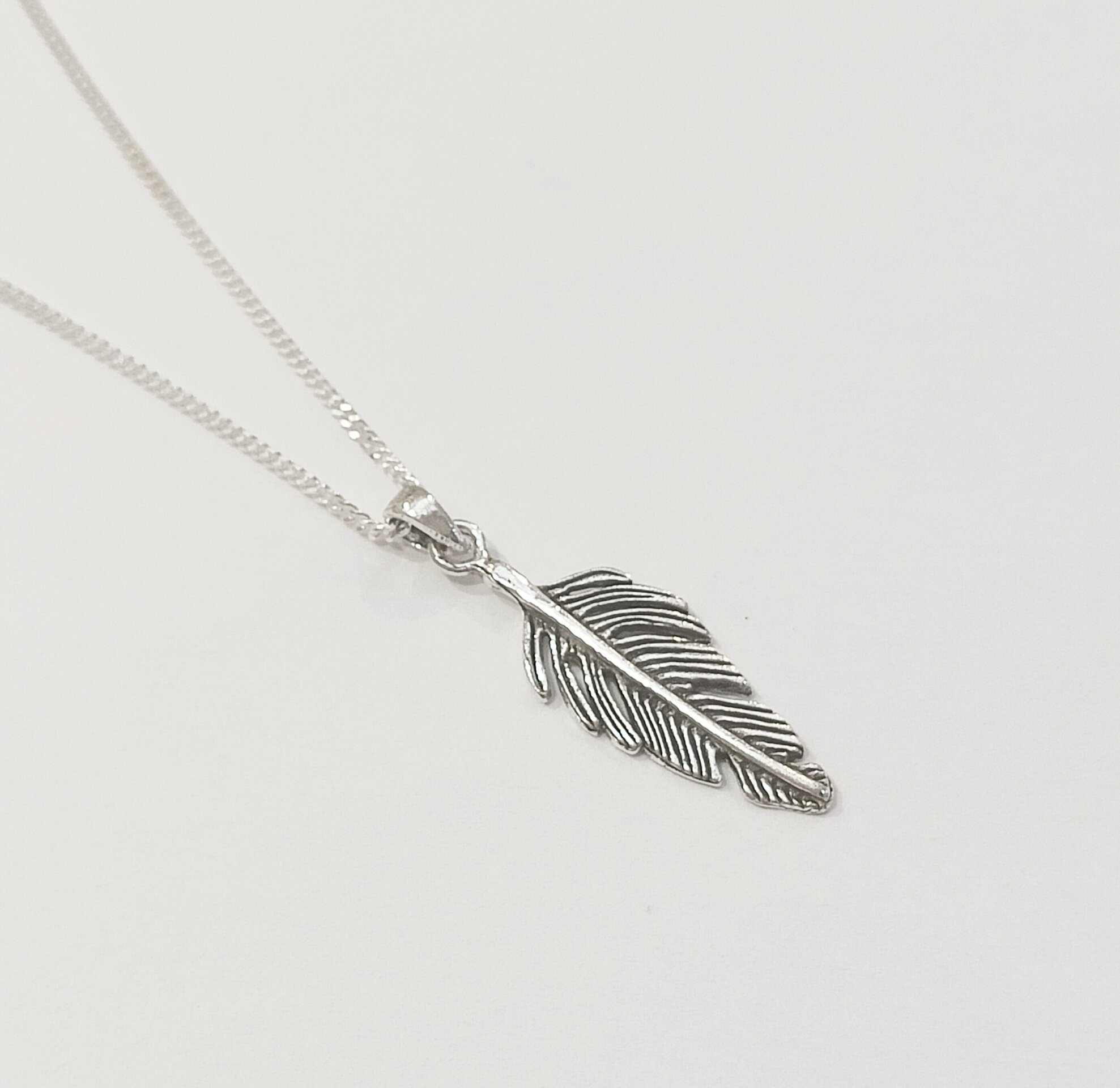 Collar  pluma - 2
