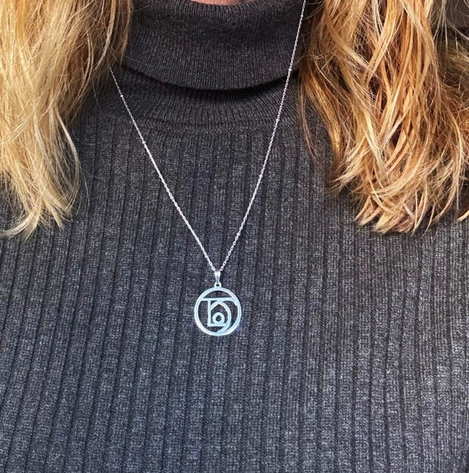 collar sigilo de la salud - 3