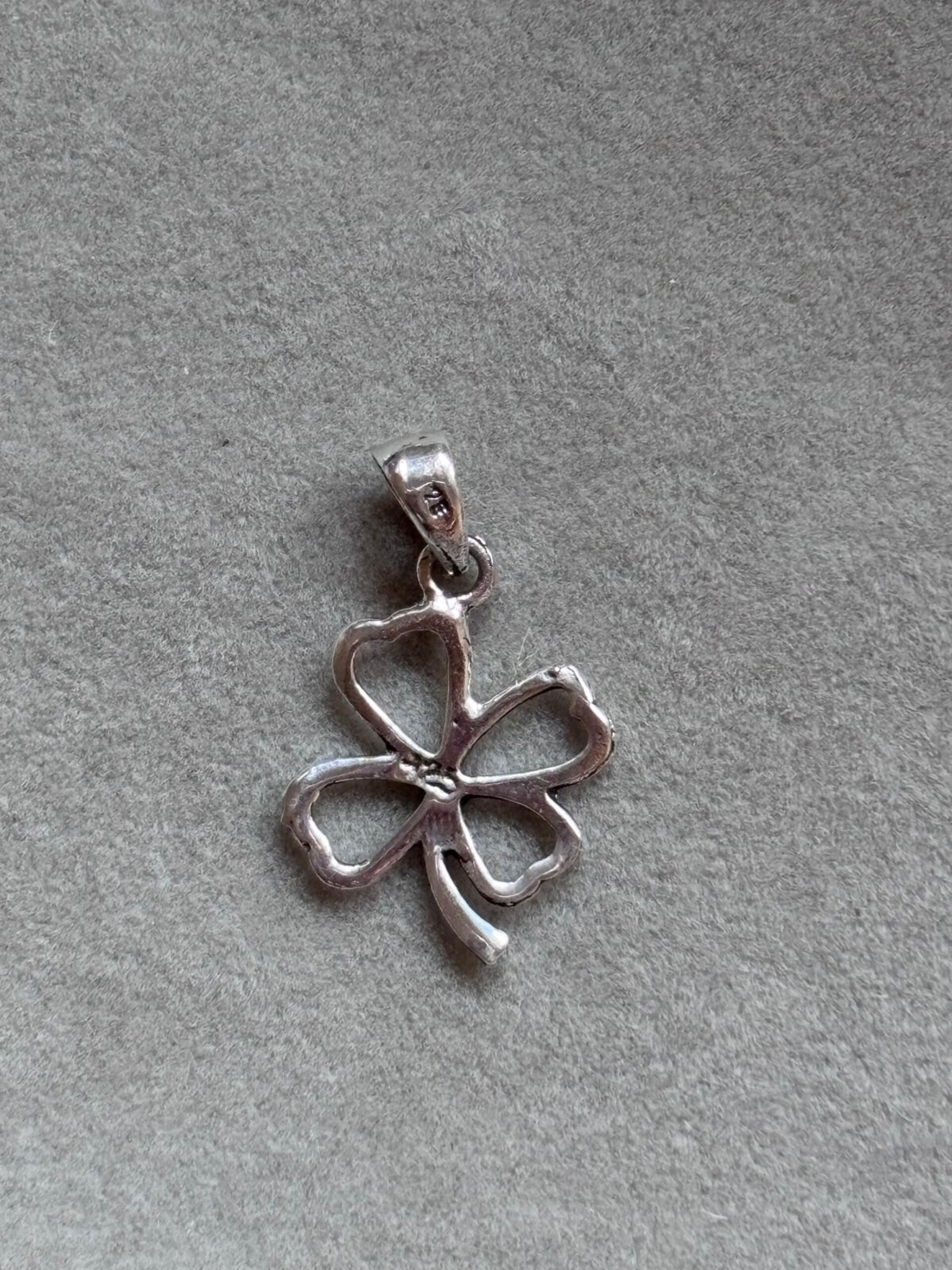 colgante  trébol de la suerte  4 hojas - 4