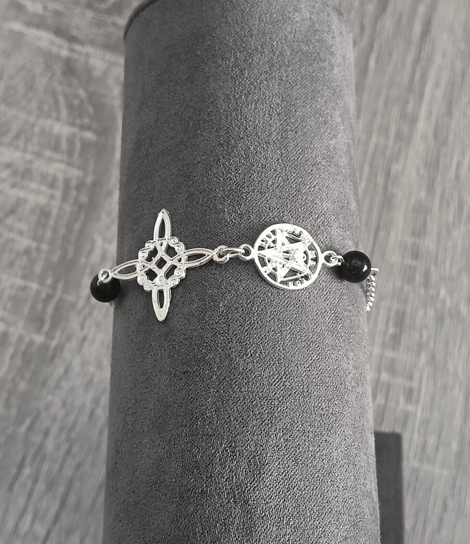 Pulsera amuleto nudo de bruja y tetragrámaton - 3