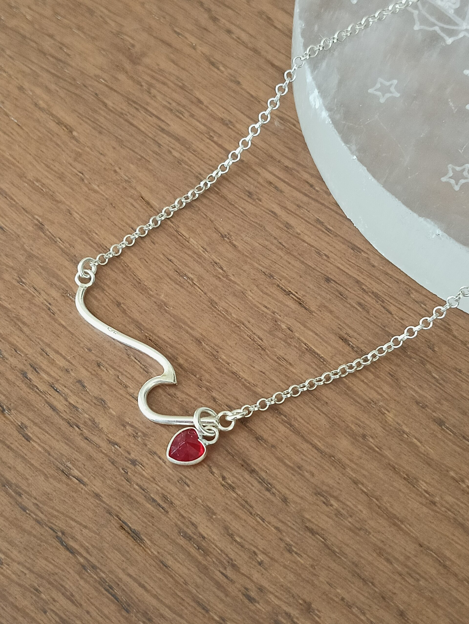 Collar ola y corazón rojo - 2