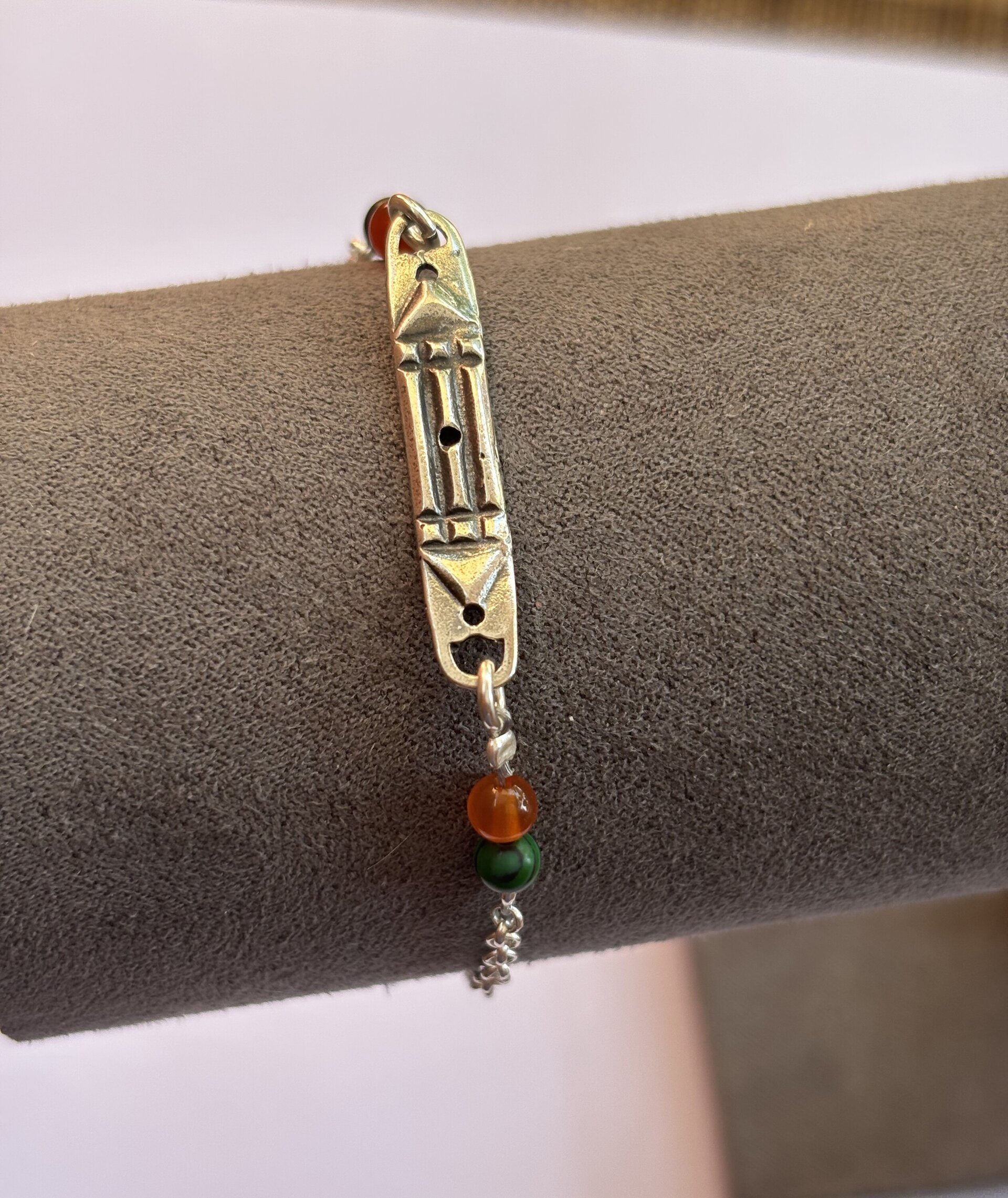 PULSERA ATLANTE CON PIEDRA DE MALAQUITA Y CORNALINA - 1