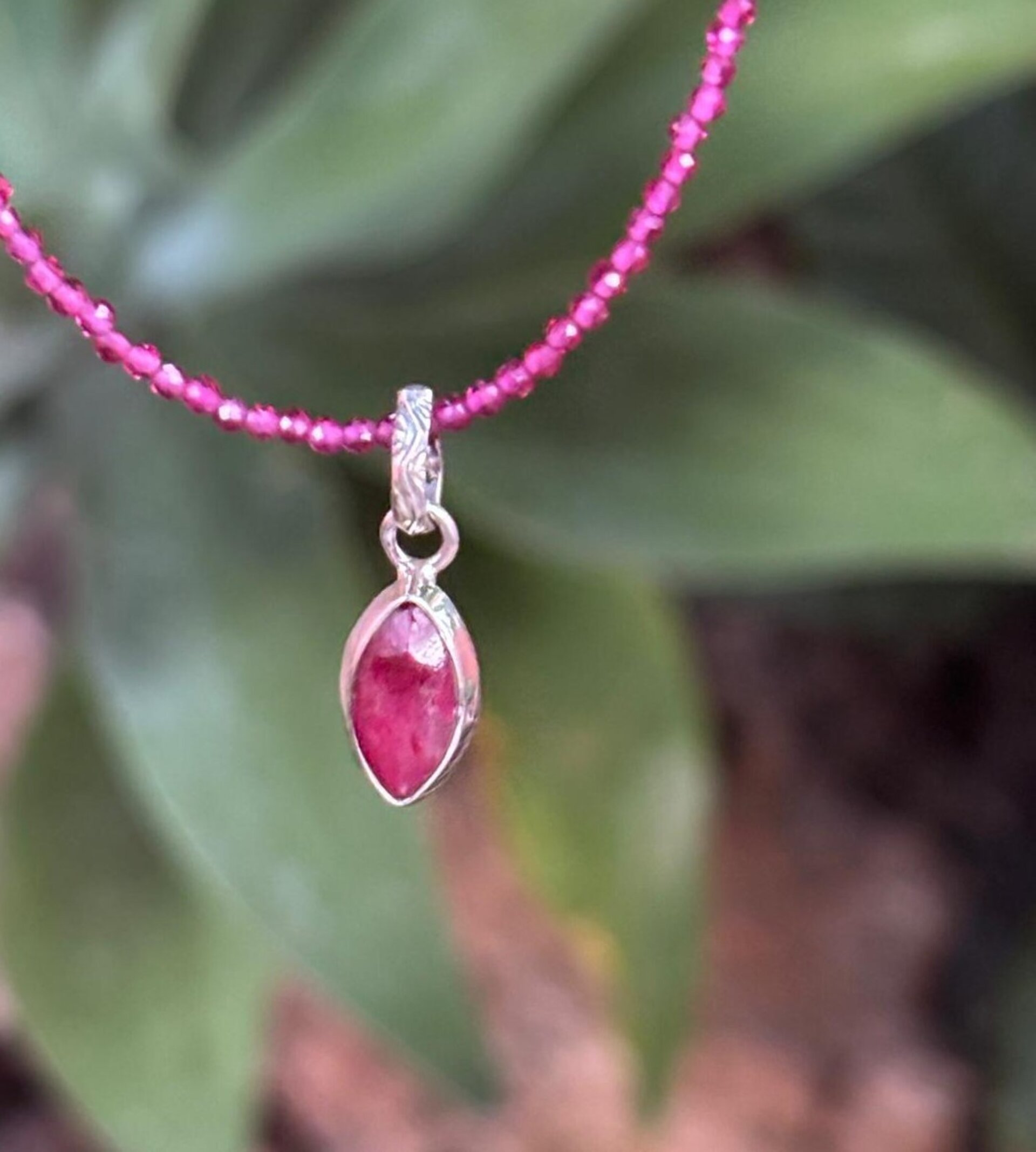 Gargantilla facetada rubí y colgante - 7