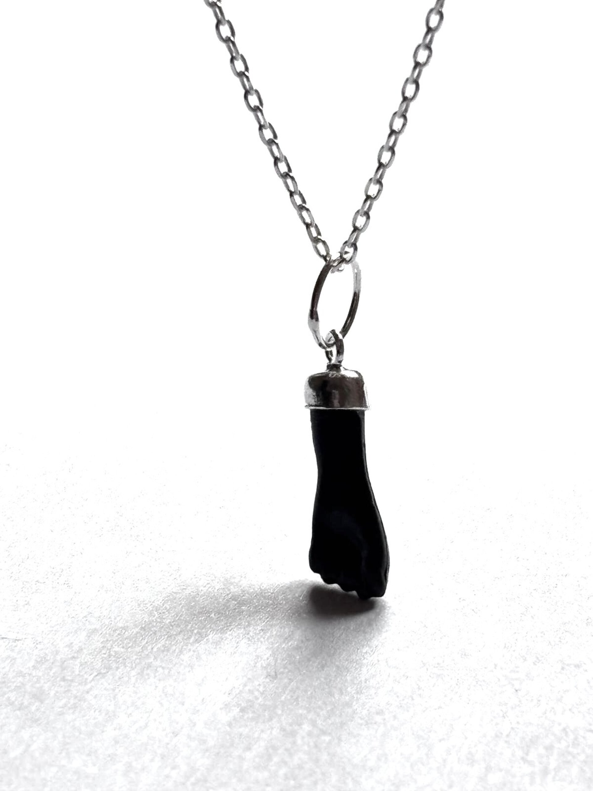 collar puño de higa negro - 3