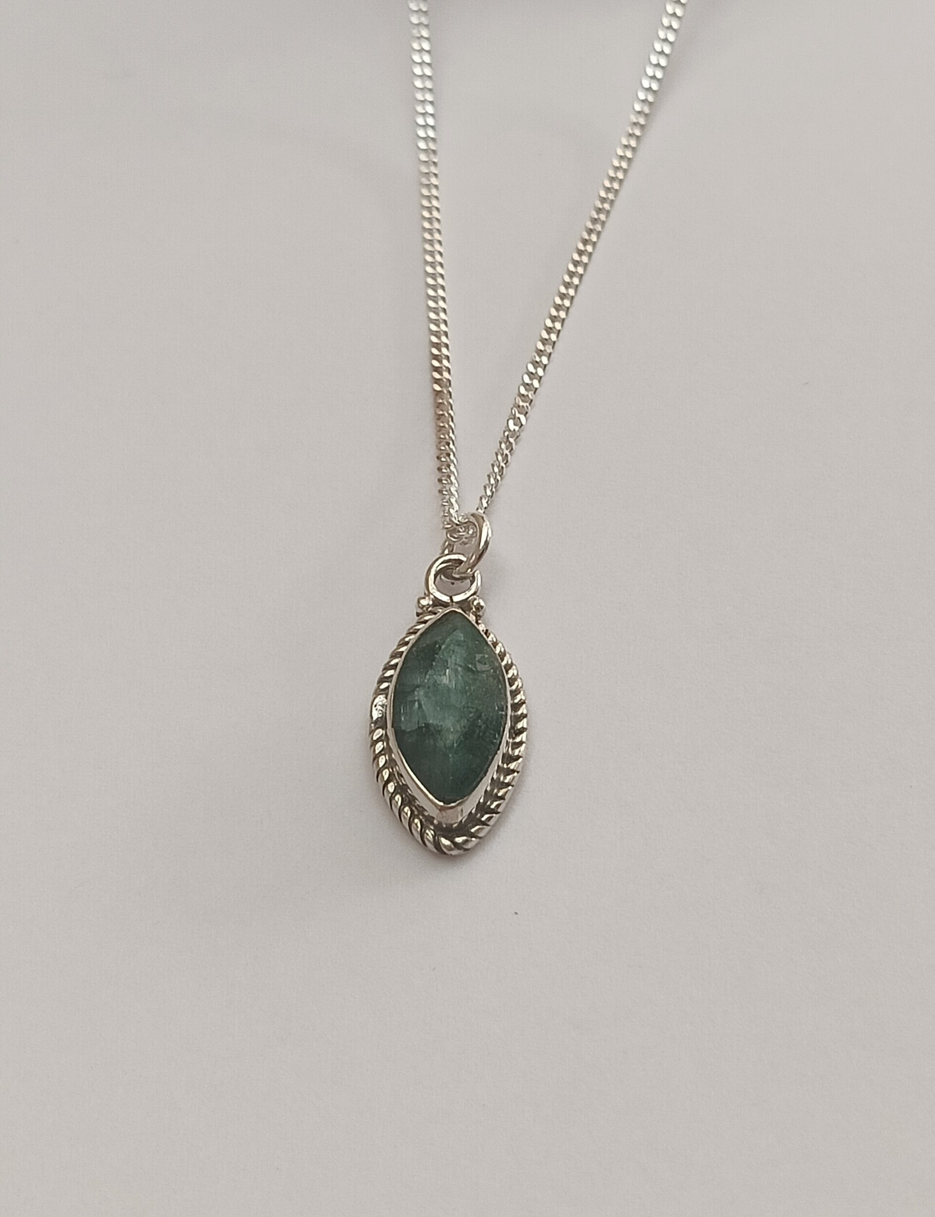 Collar  esmeralda - 3