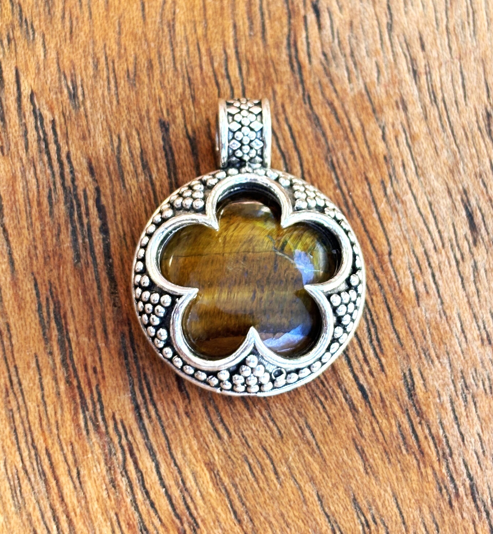 colgante amuleto gotland con piedra natural de ojo de tigre - 4